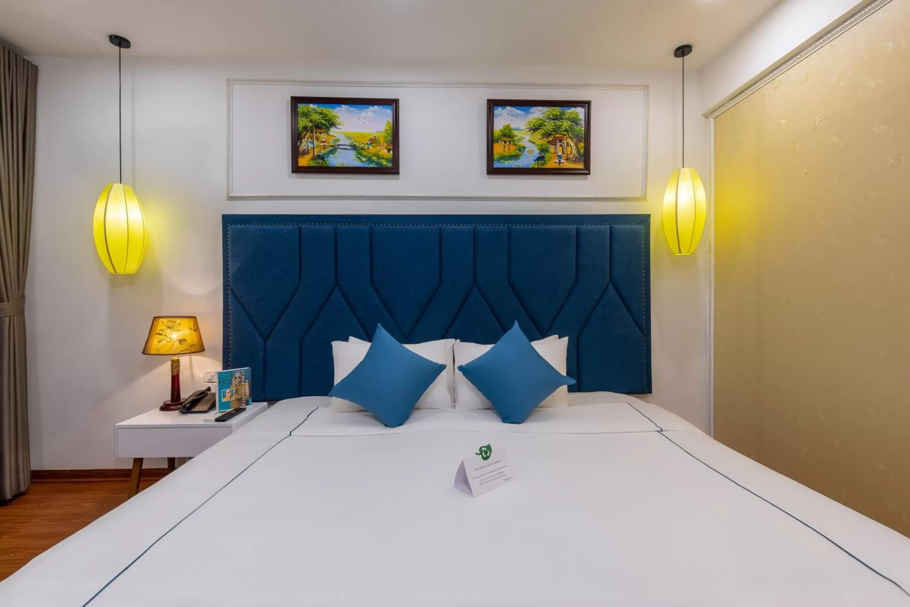 Bed in Babylon Grand Hotel & Spa