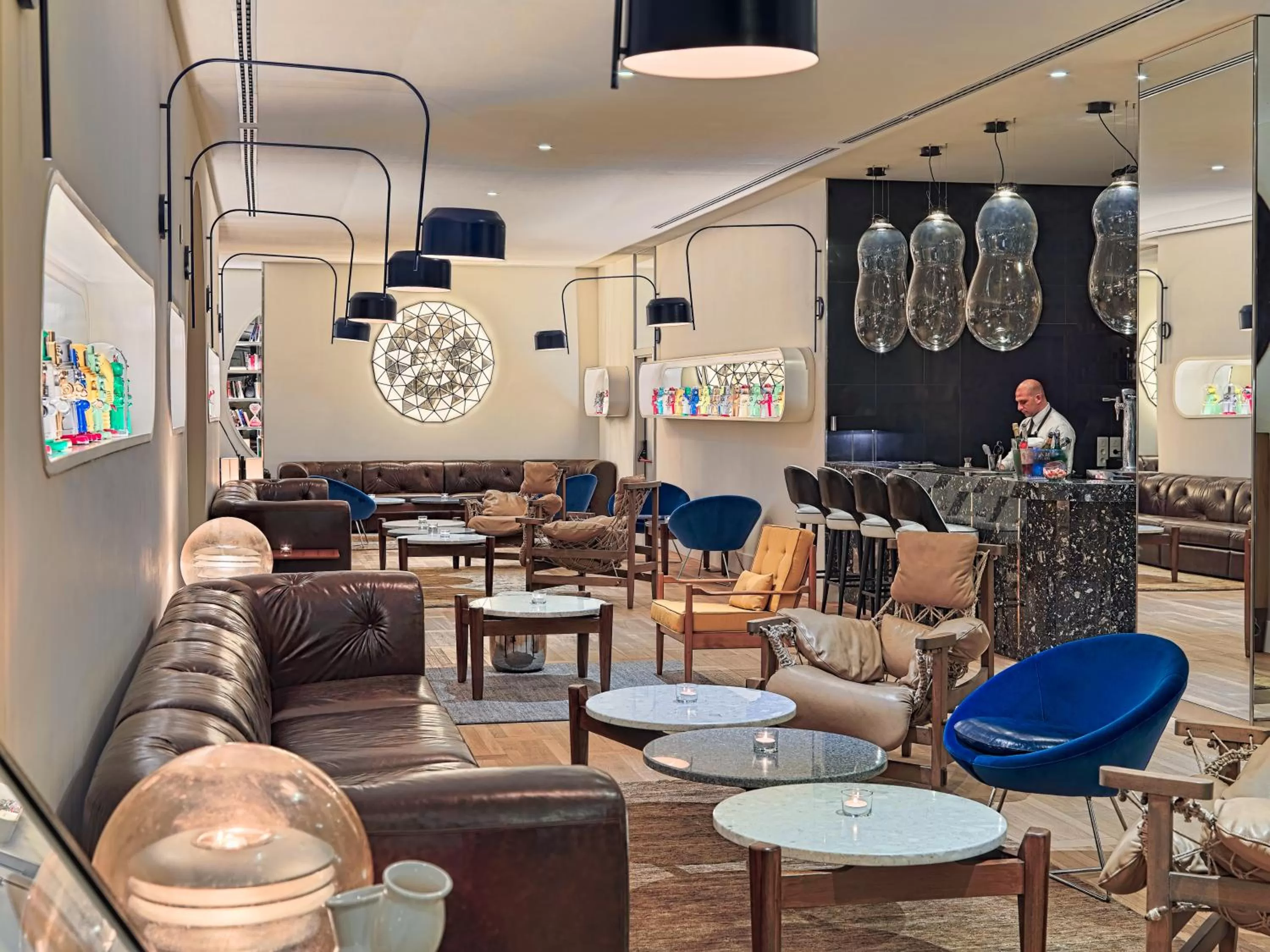 Lounge or bar in H10 Cubik 4* Sup