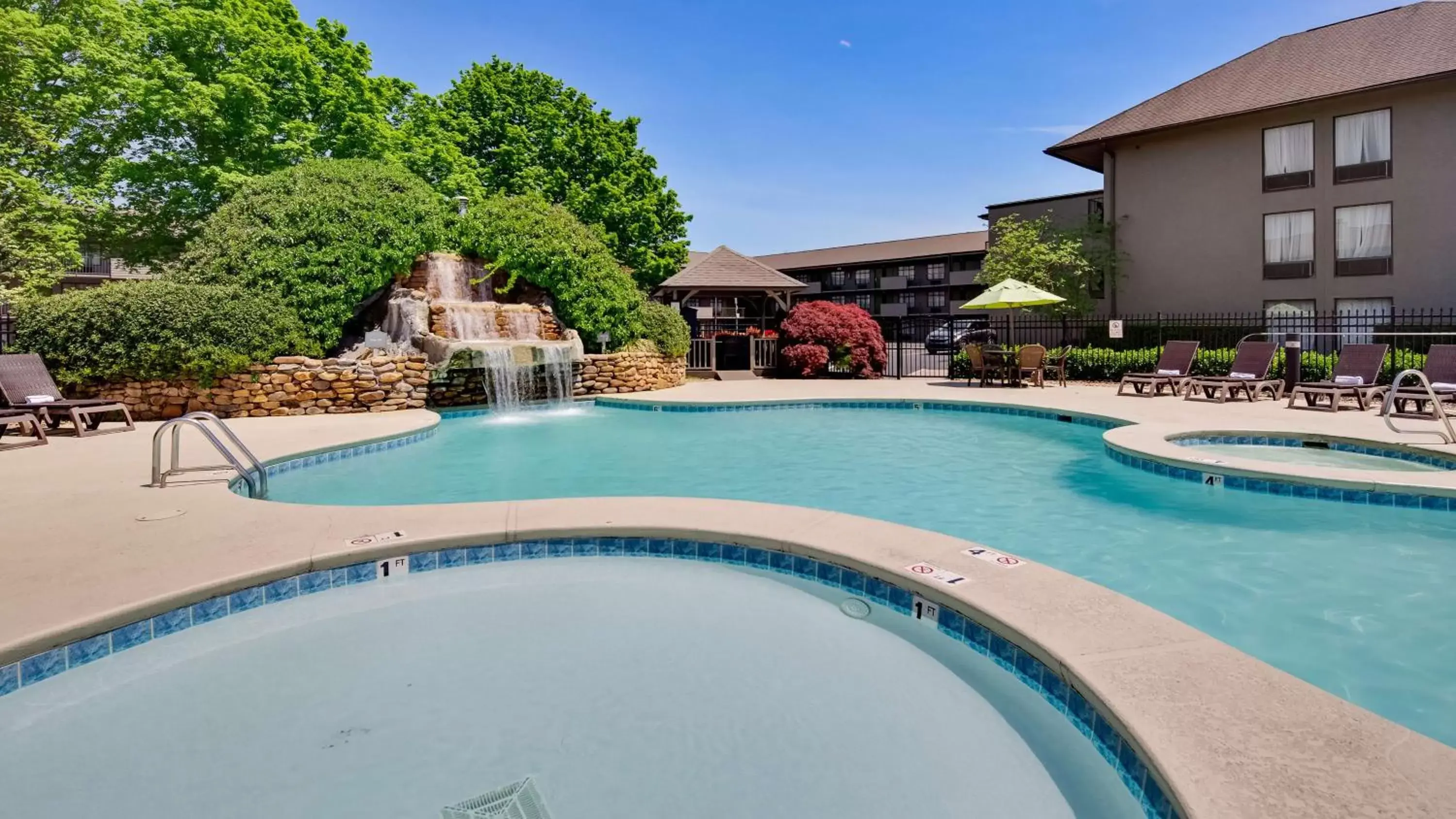 On site, Swimming Pool in Best Western Plaza Inn