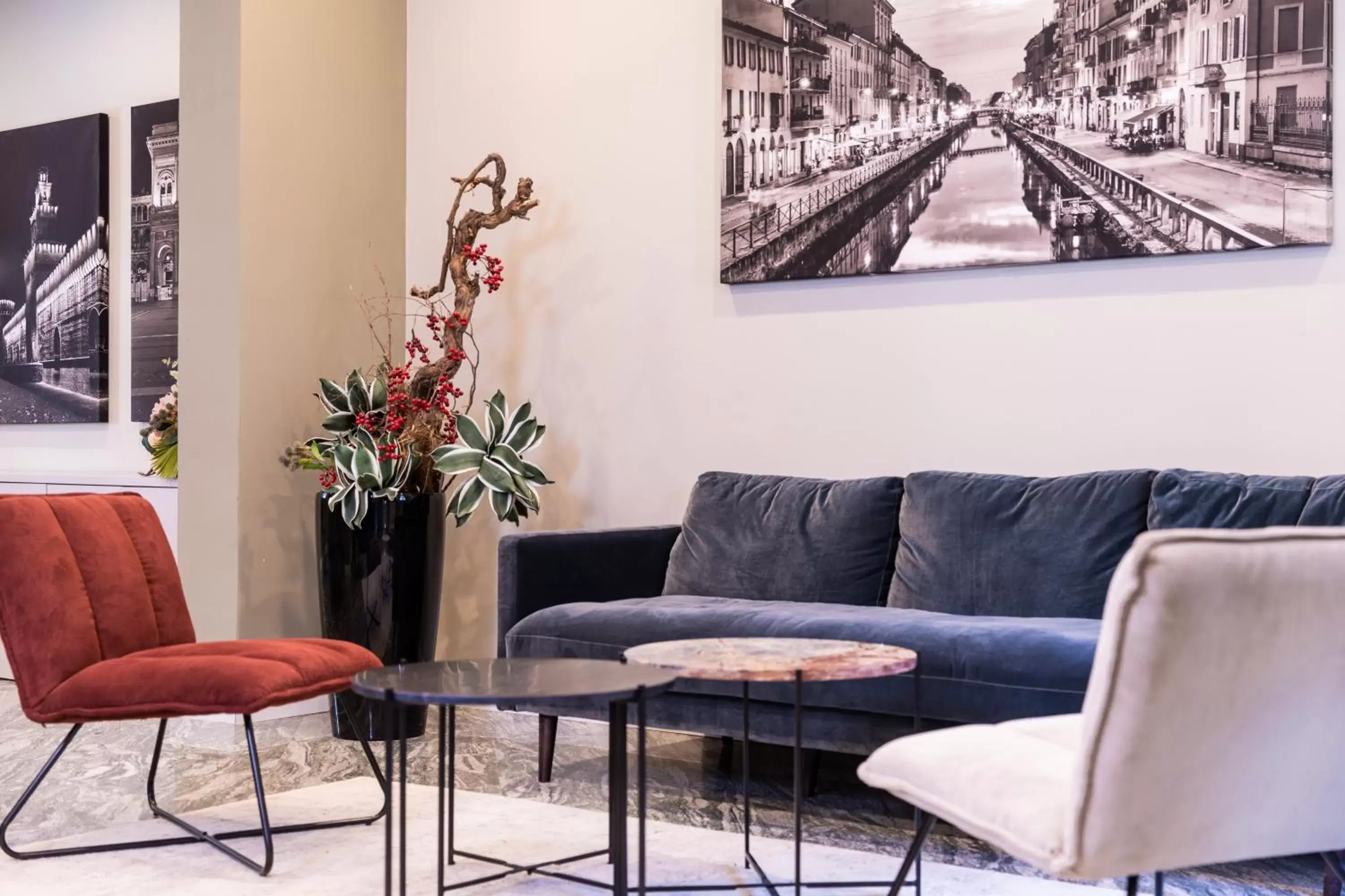 Seating Area in Martini Suite