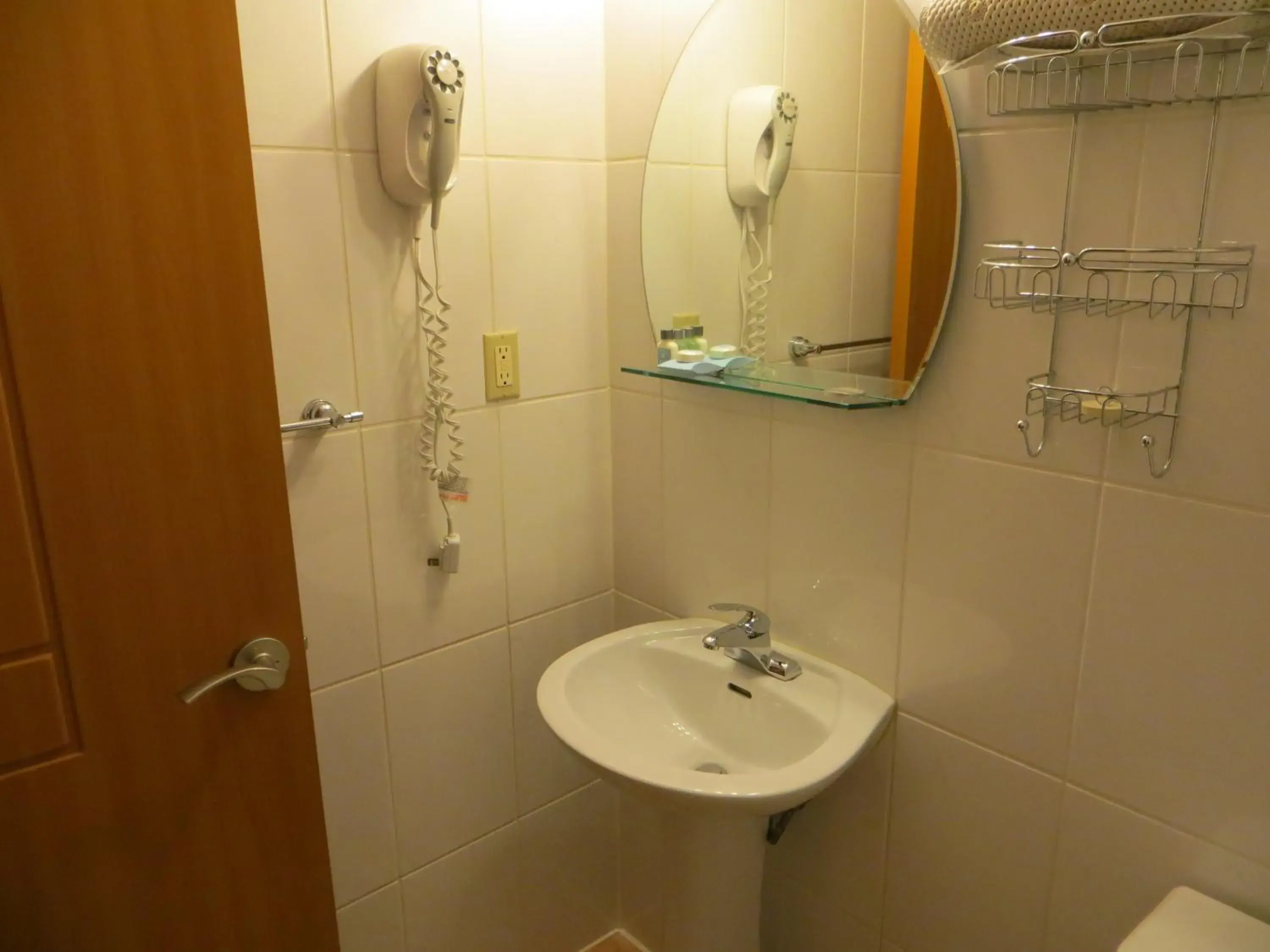 Bathroom in Queen Bee Hotel