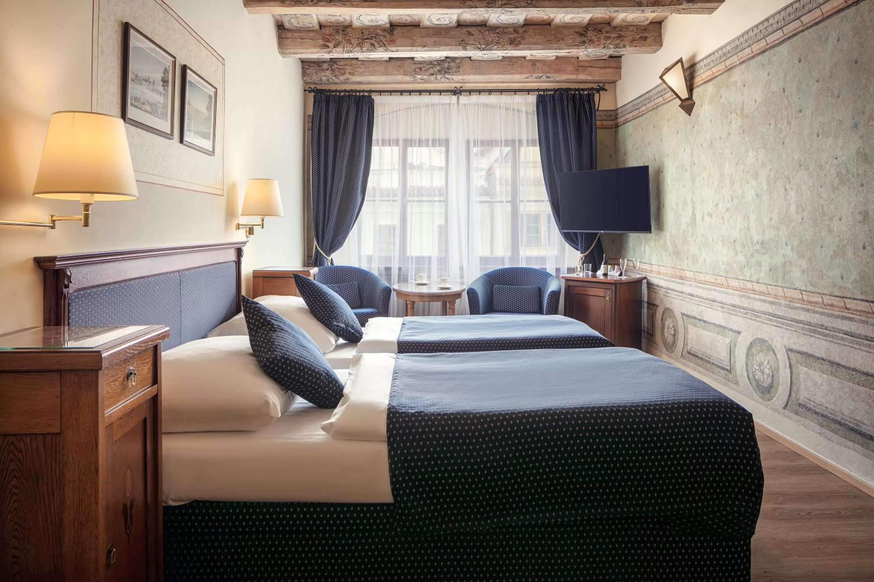 Bedroom, Bed in The Charles