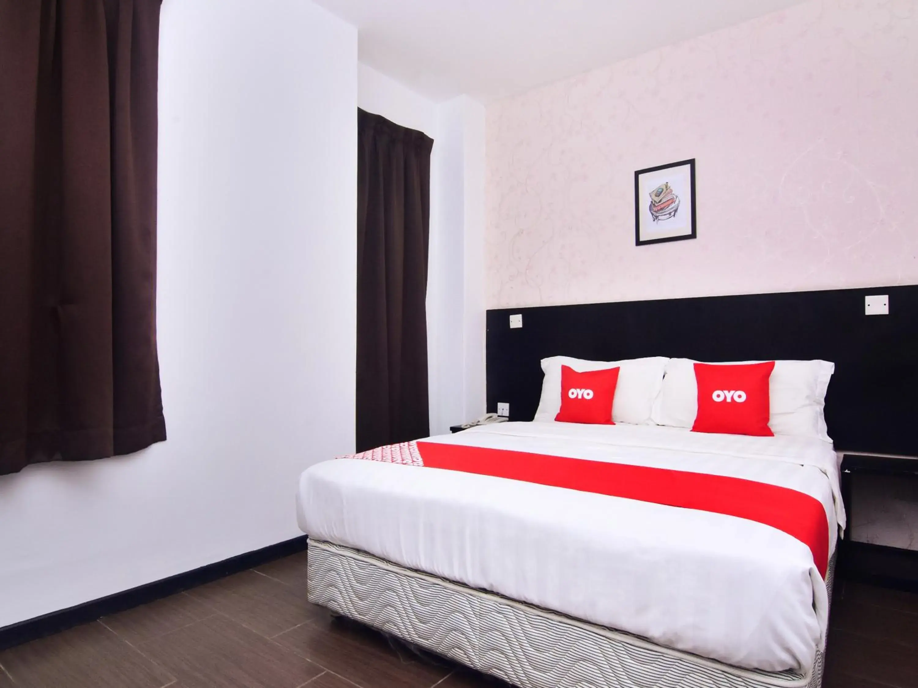 Bedroom, Bed in OYO 43959 Astana Hotel