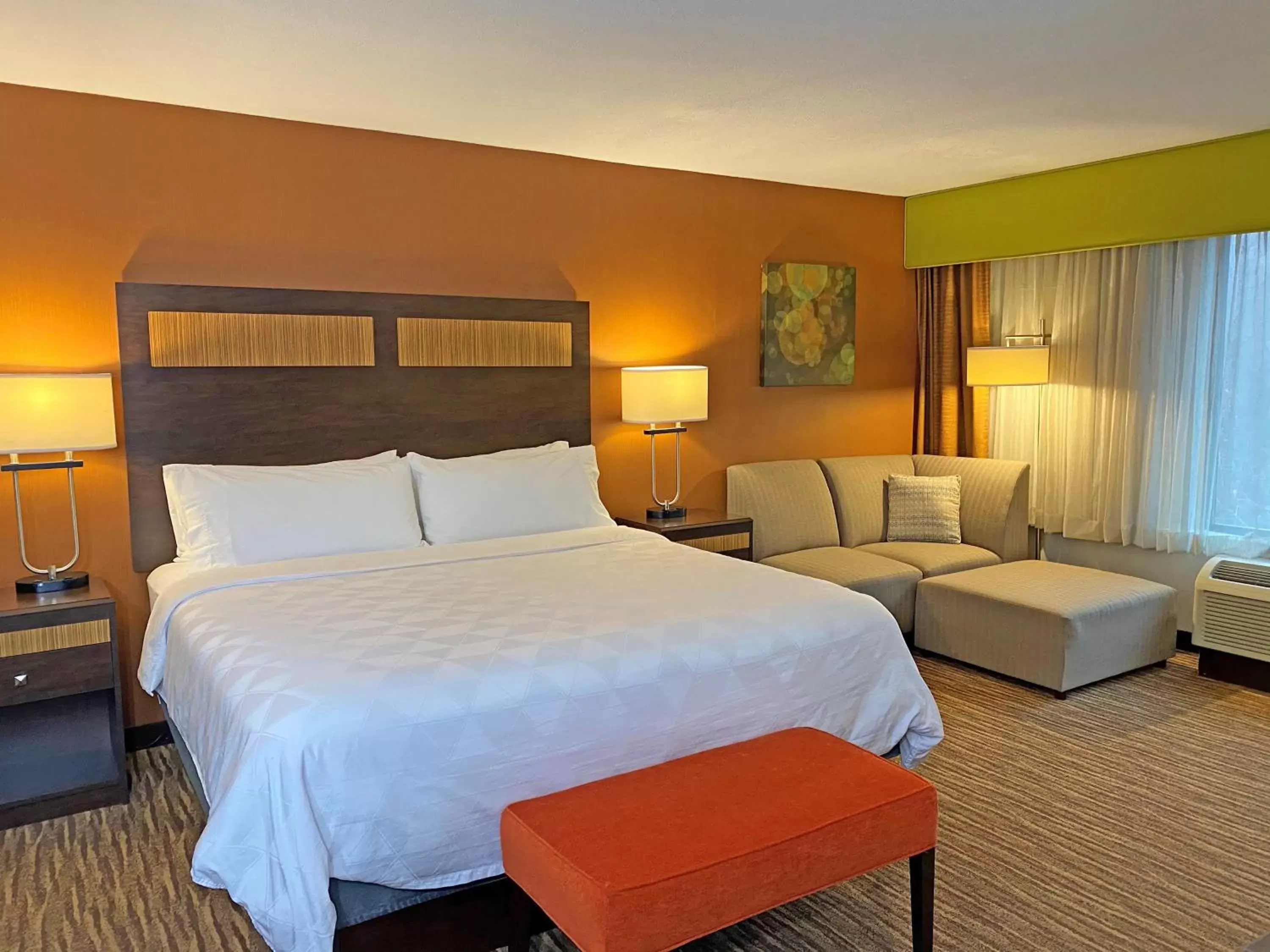 Photo of the whole room, Bed in Holiday Inn Danbury-Bethel at I-84, an IHG Hotel