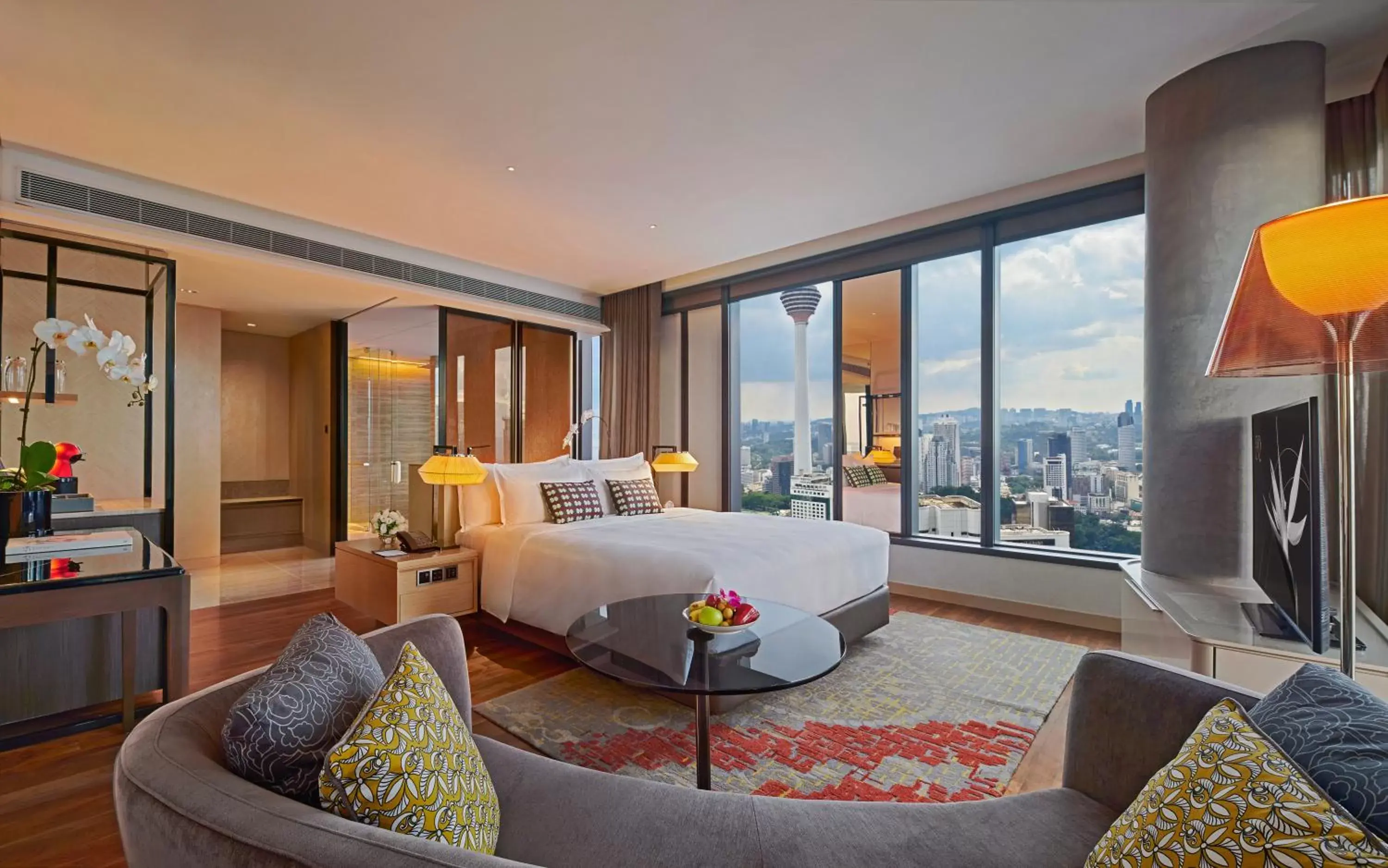 TV and multimedia, Bed in EQ Kuala Lumpur TV and multimedia, Bed in EQ Kuala Lumpur