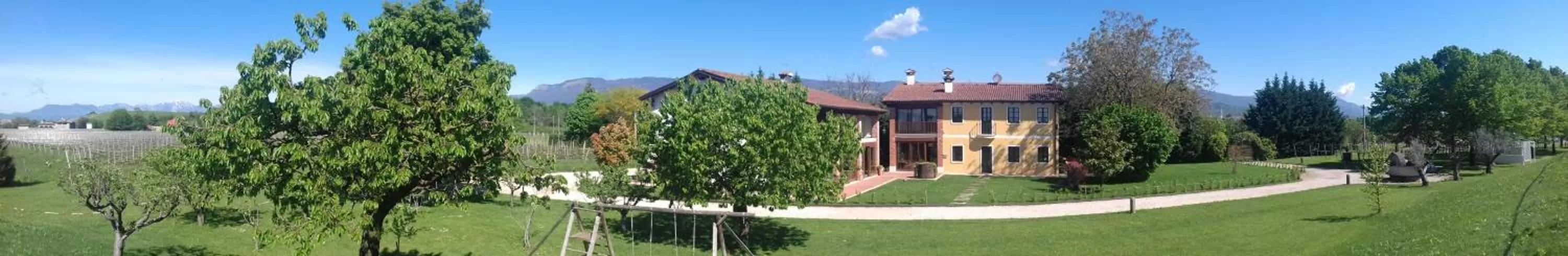 Property building in Casa Lidia - ALLOGGI SMART