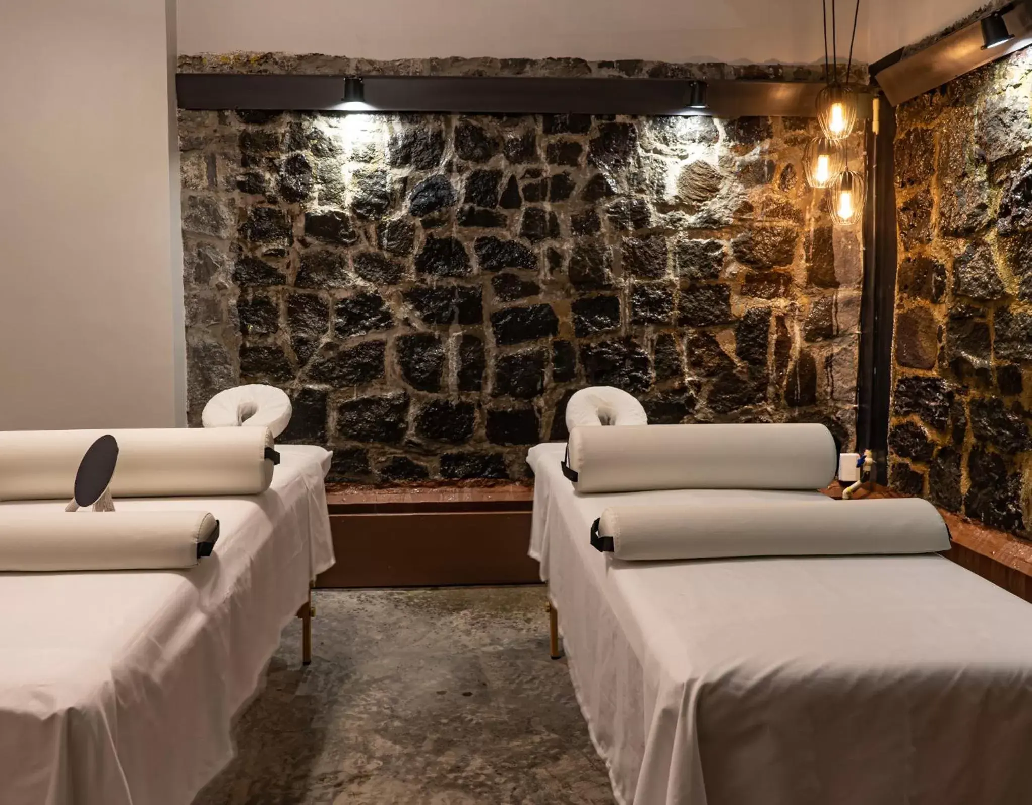 Massage in Agata Hotel Boutique & Spa