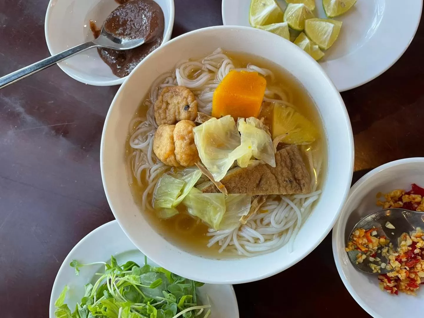 Food and drinks in Angel Garden Villa