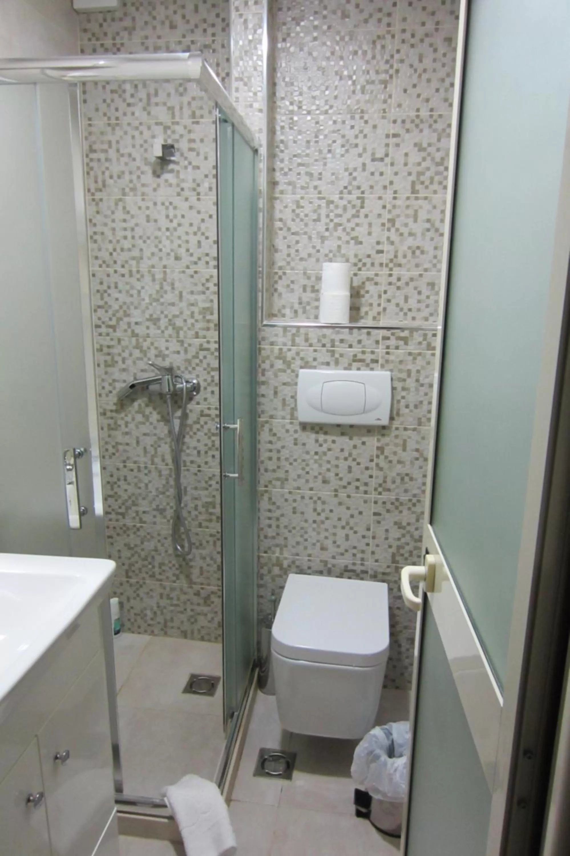 Bathroom in Freddy's Hotel