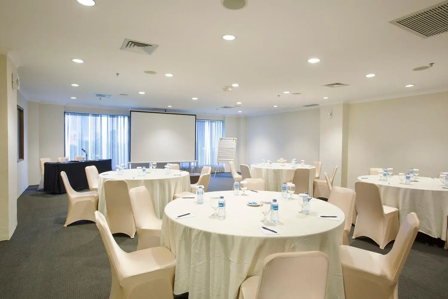 Business facilities in Royal Kuningan Hotel