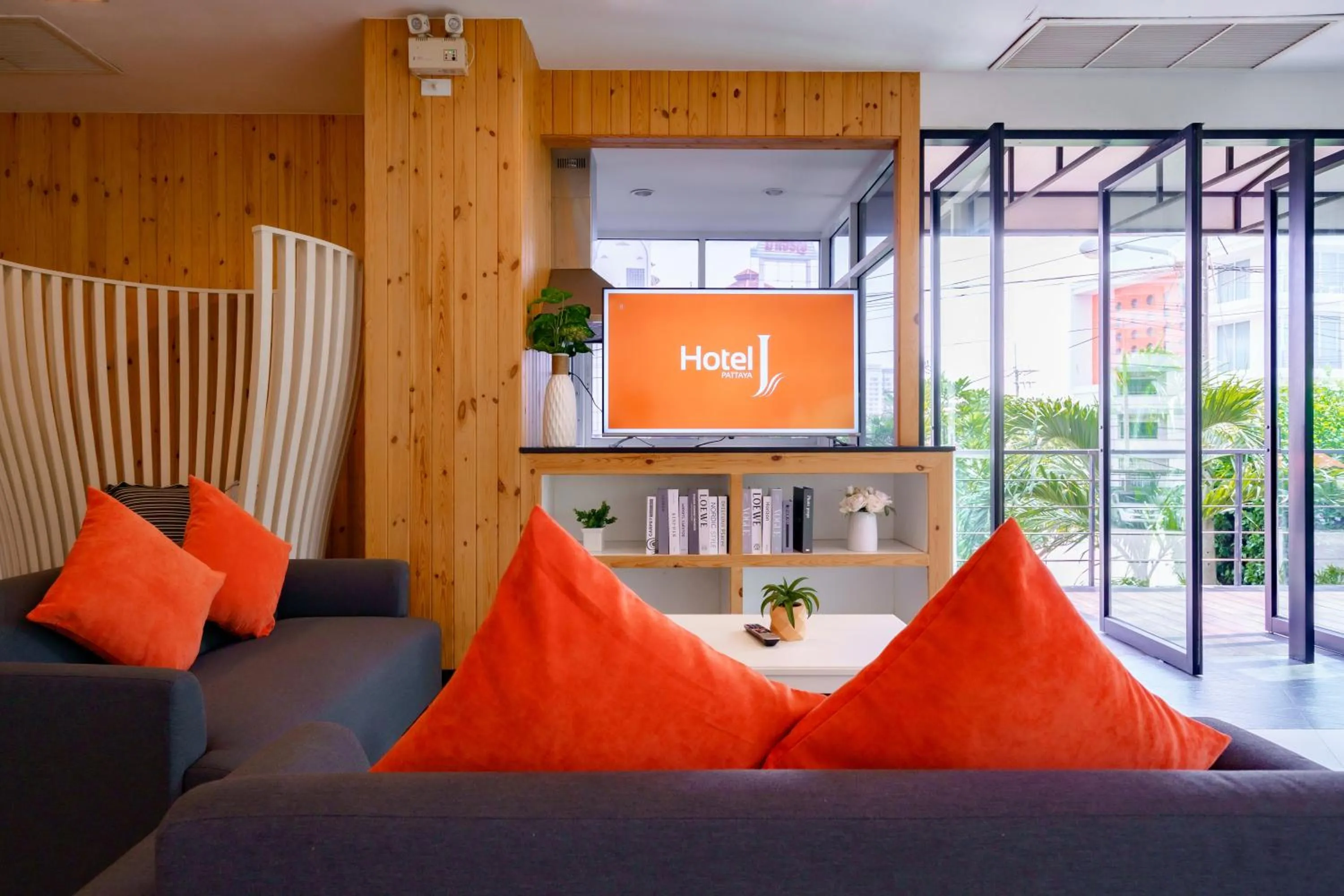 Fitness centre/facilities in J Inspired Hotel Pattaya