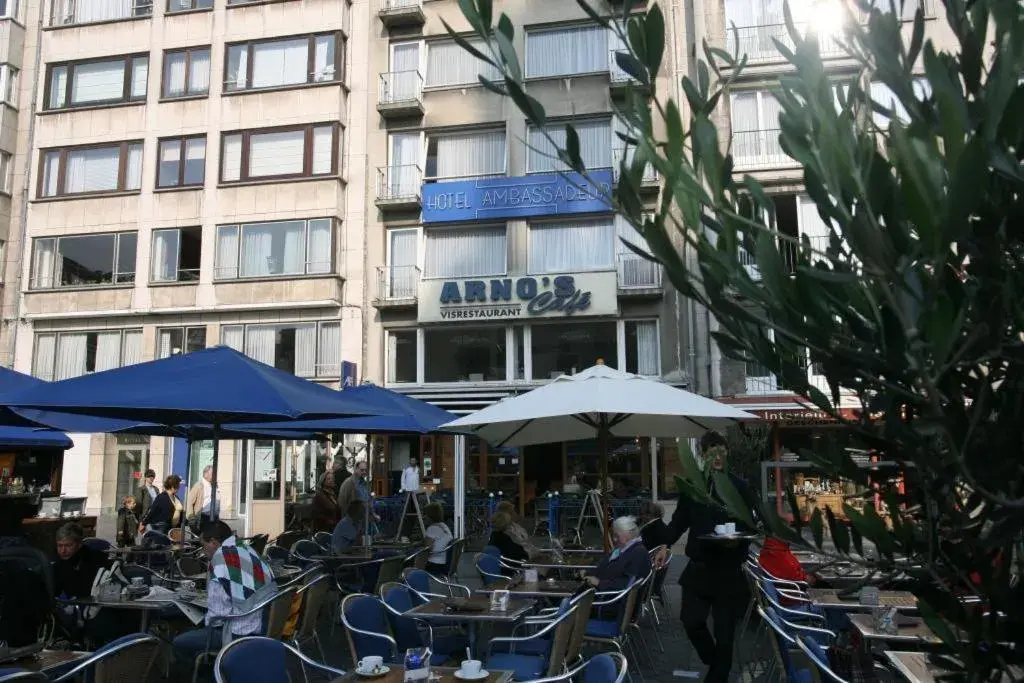 Facade/entrance in Hotel Ambassadeur