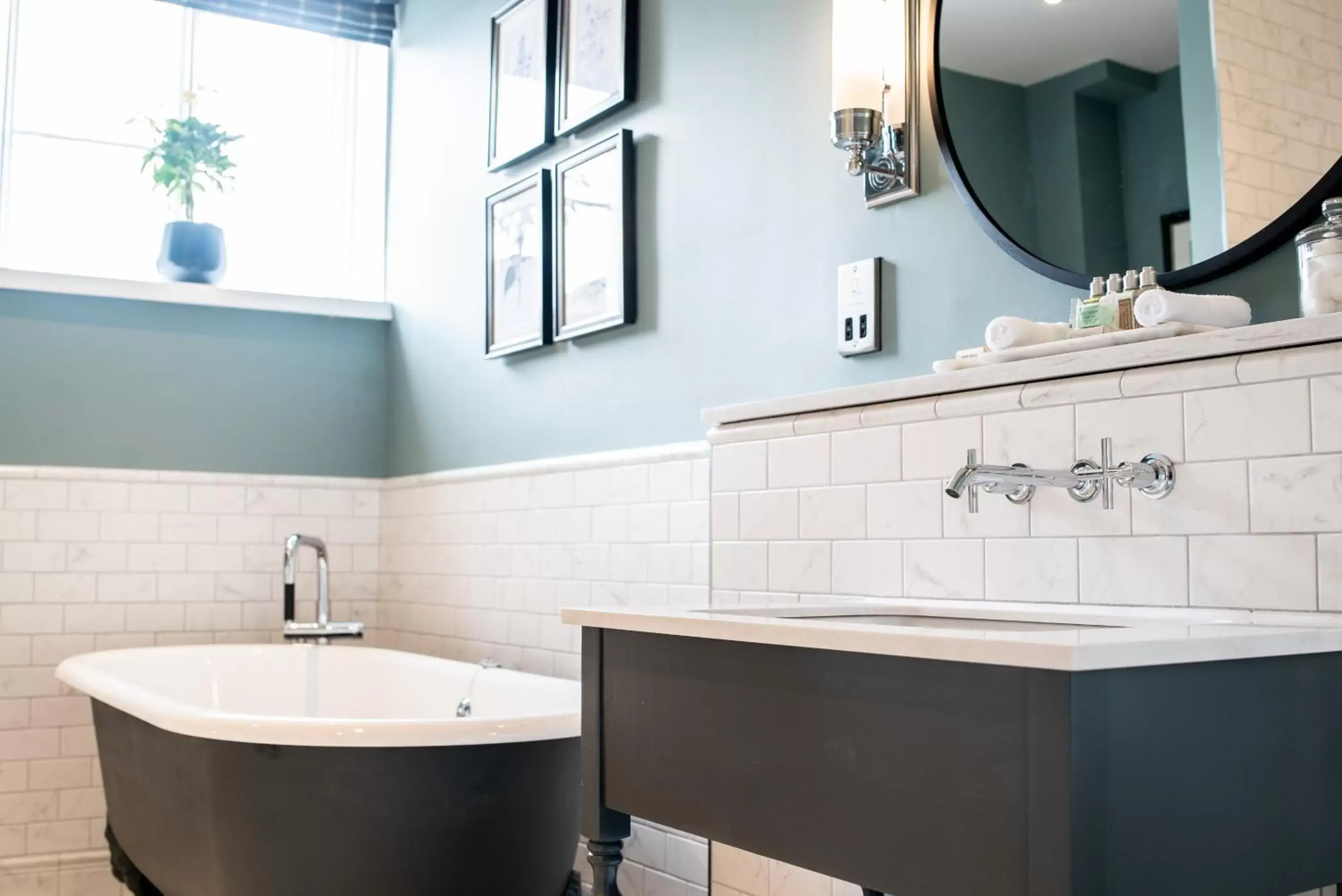 Bathroom in The Highdown – Brunning and Price