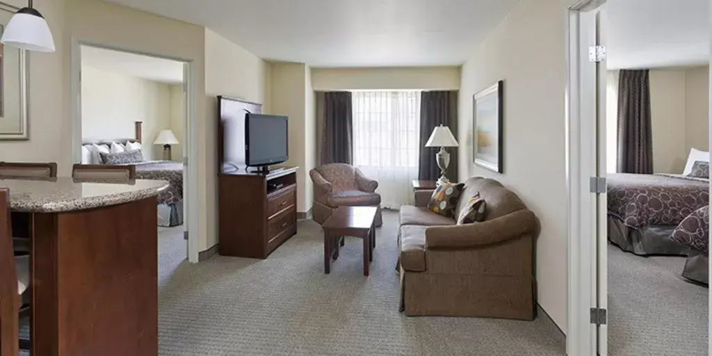 Seating Area in Staybridge Suites Houston West - Energy Corridor, an IHG Hotel