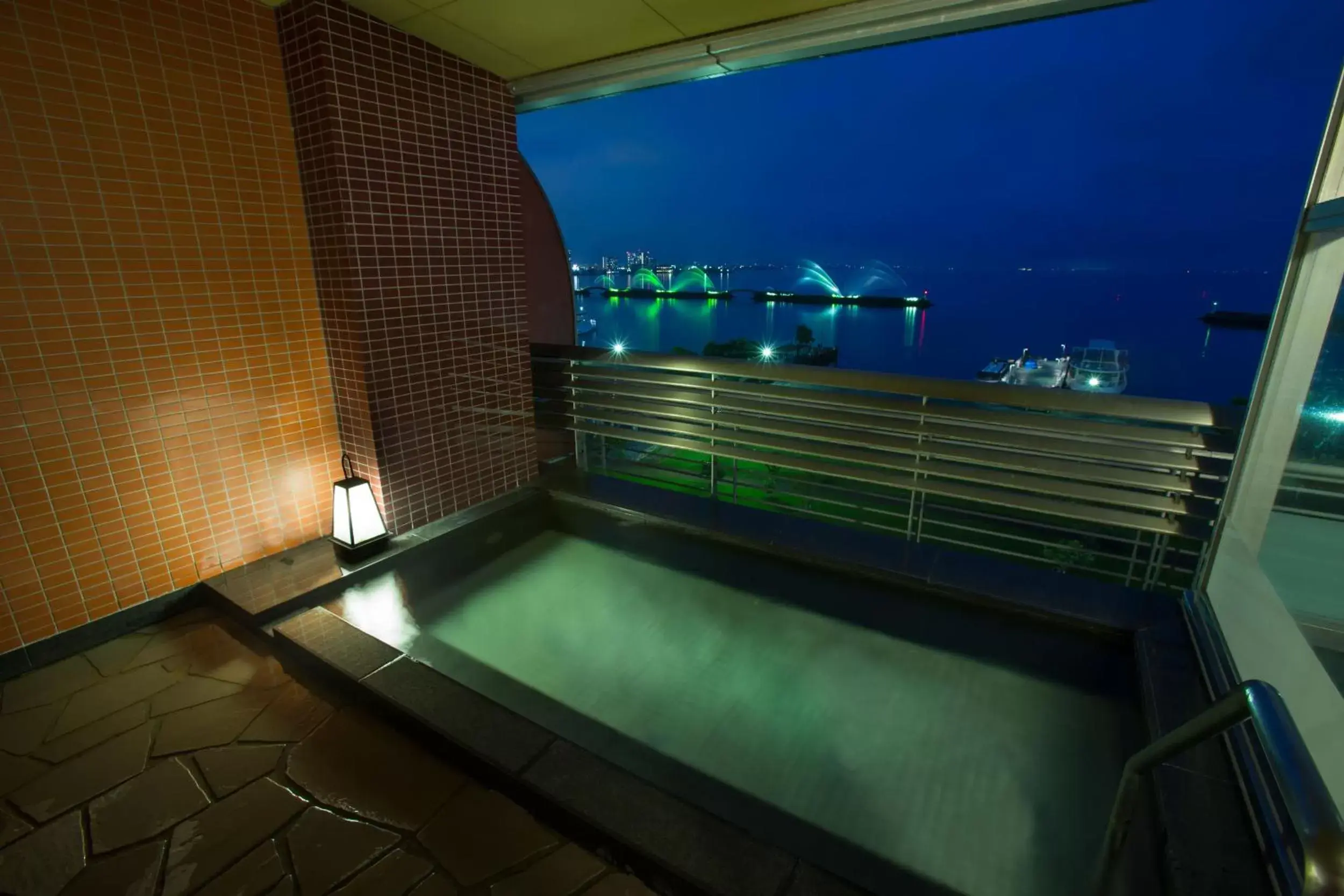 Spa and wellness centre/facilities, Balcony/Terrace in Biwako Hotel