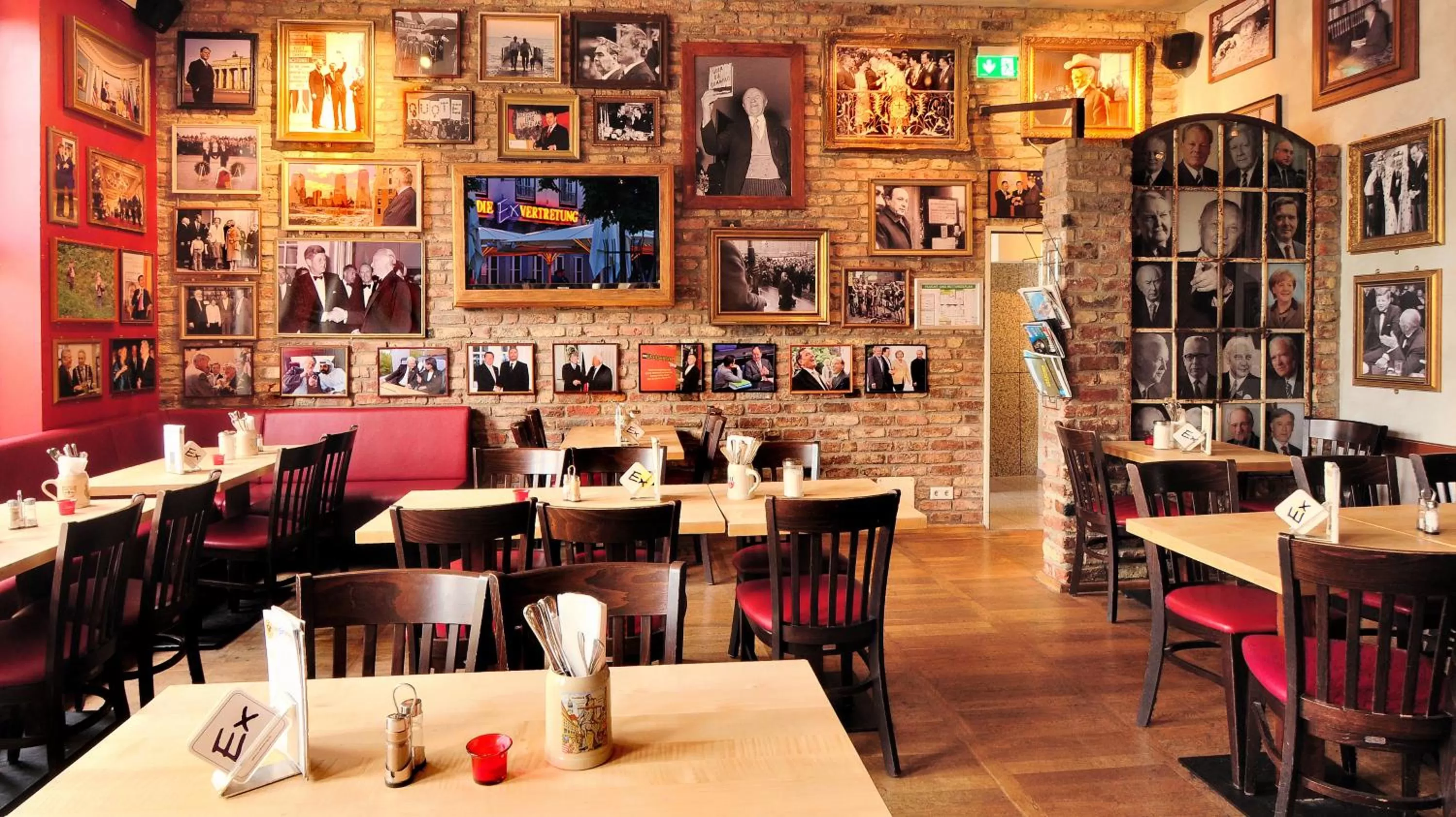 Restaurant/places to eat in Rhein Hotel St. Martin