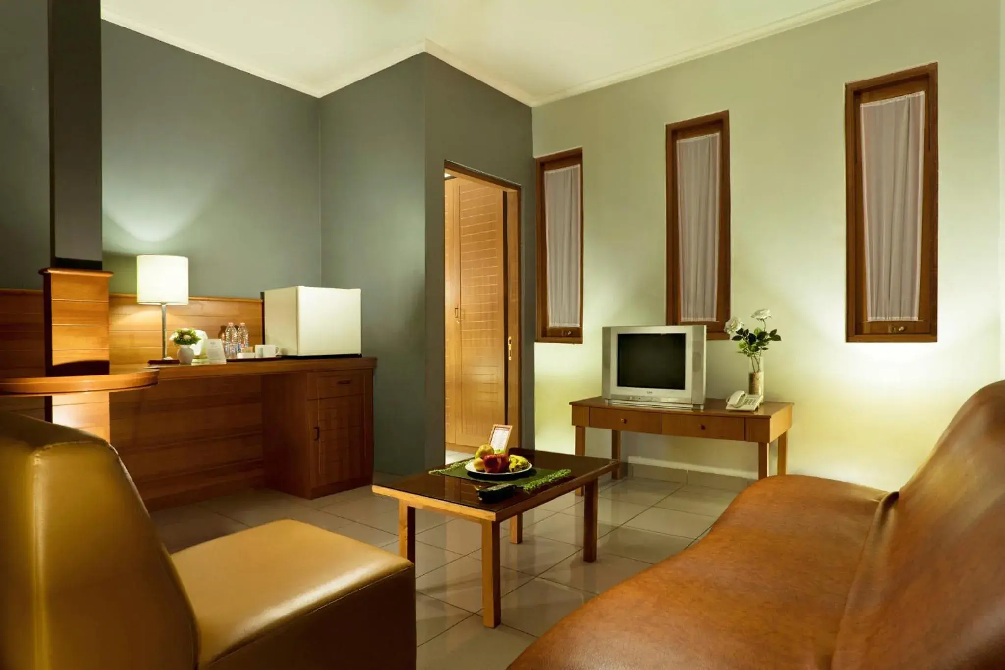 Bedroom, Seating Area in Hotel Ilos