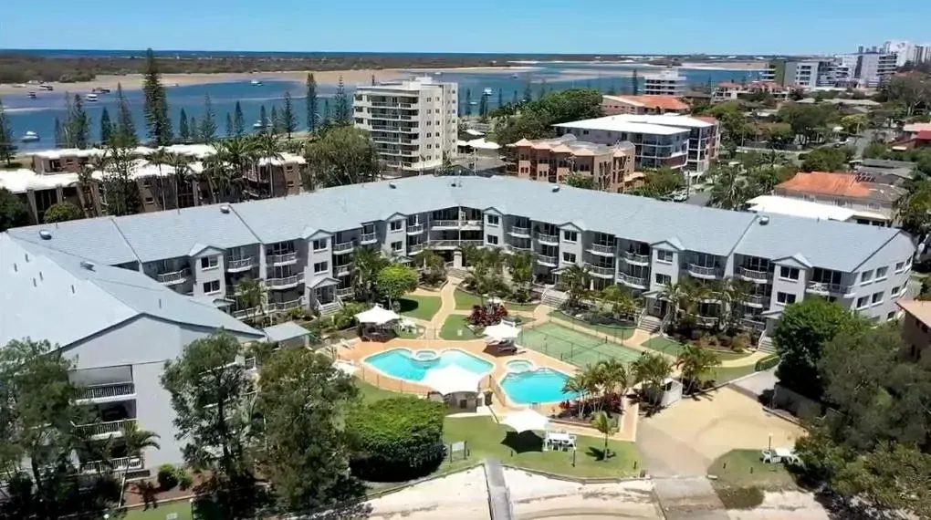 Property building, Bird's-eye View in Pelican Cove Apartments