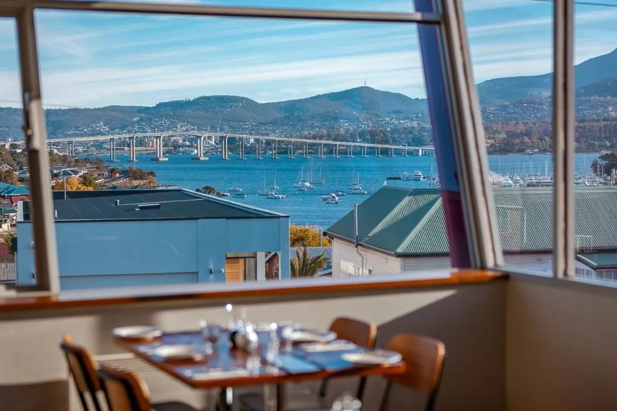 Restaurant/places to eat in Beltana Hotel