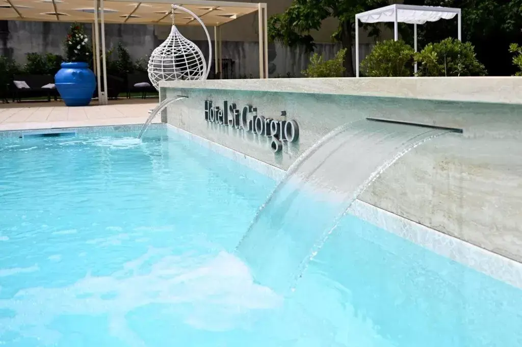 Solarium, Swimming Pool in Hotel St. Giorgio