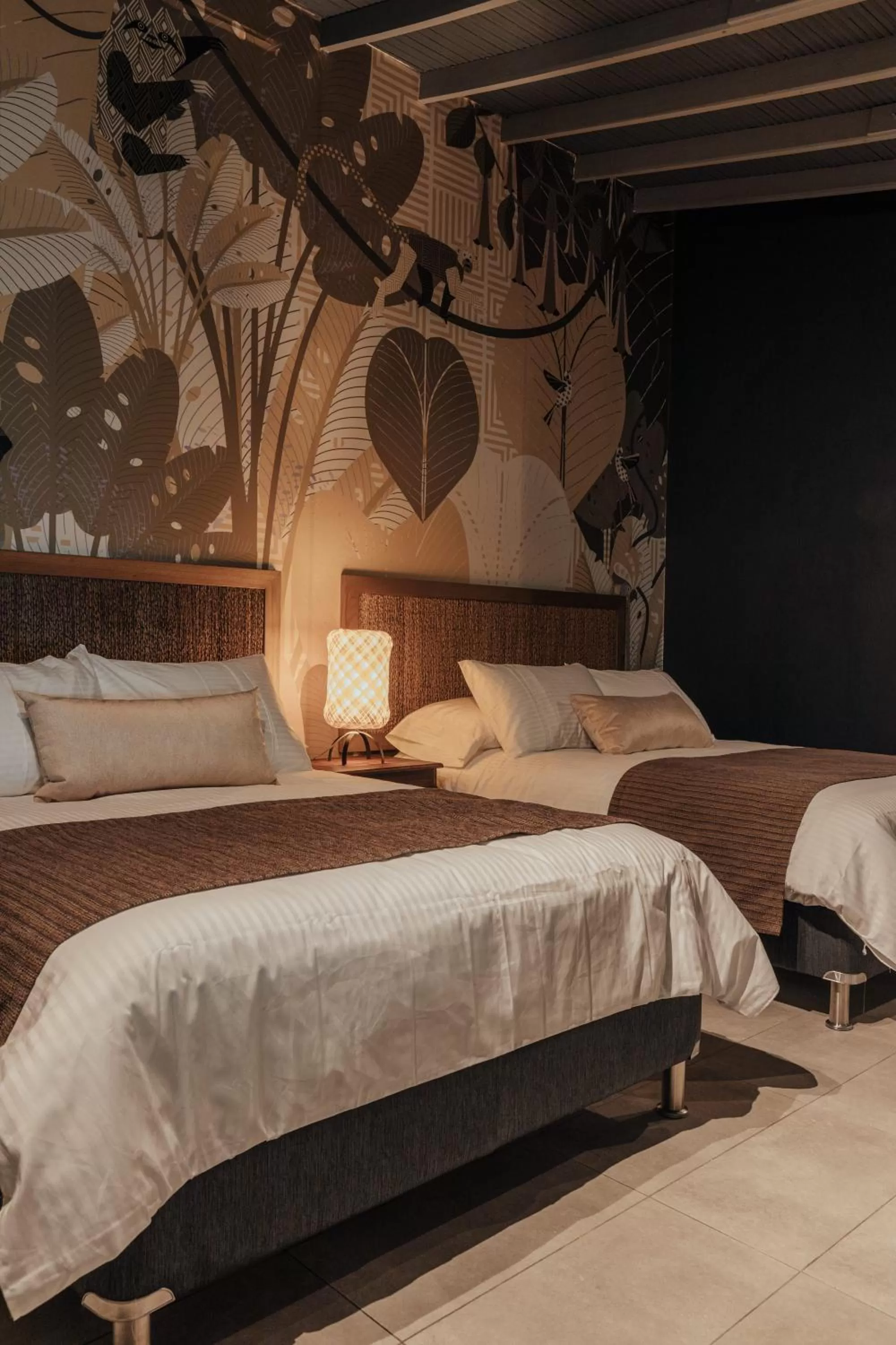 Photo of the whole room, Bed in Sui Boutique Hotel