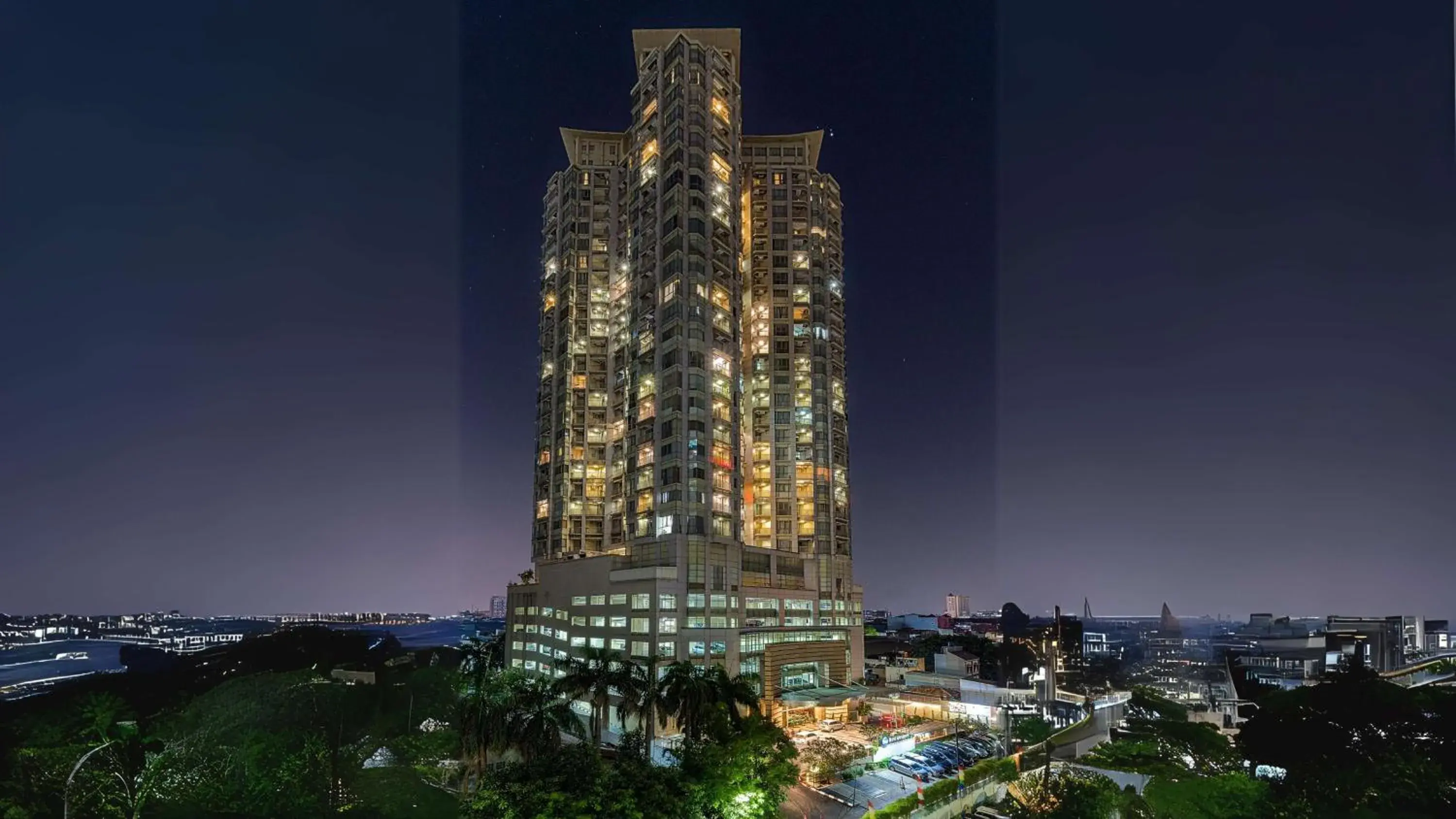 Property building in Best Western Mangga Dua Hotel And Residence