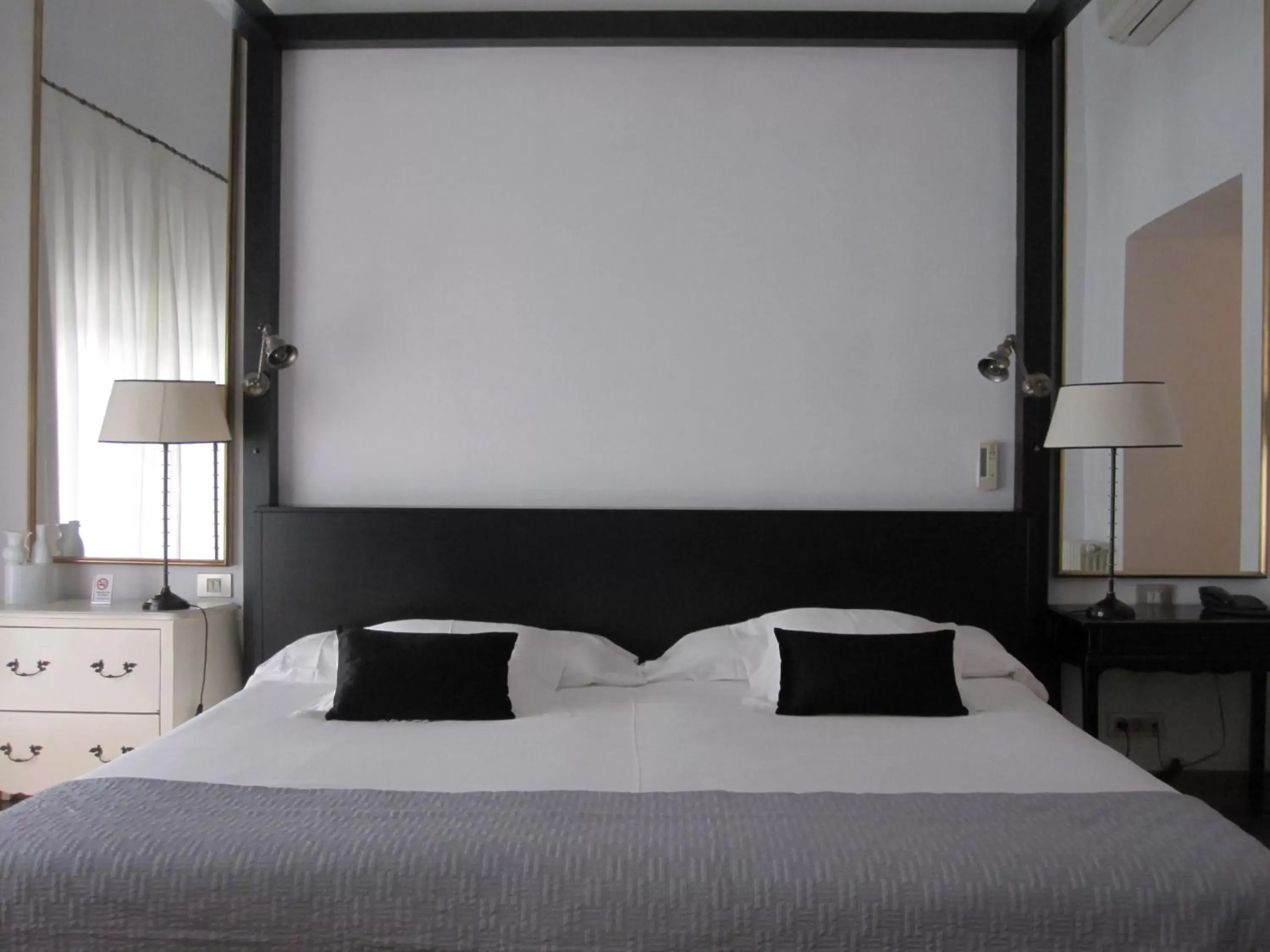 Bed in Hotel La Malcontenta