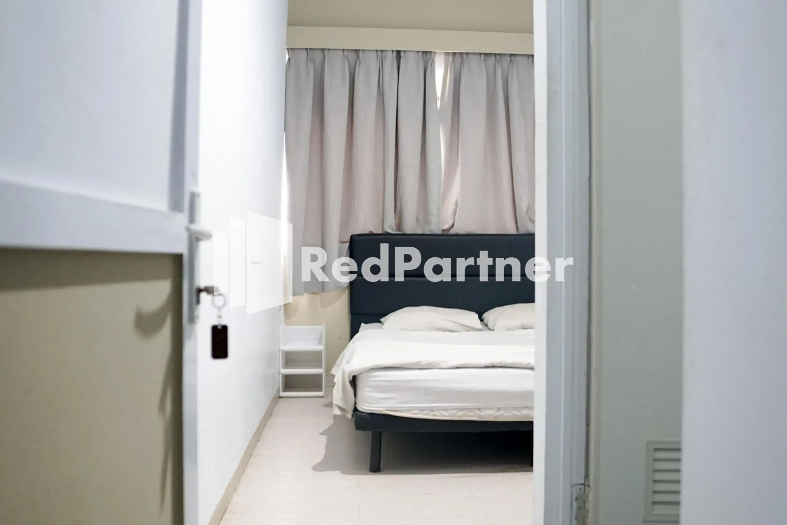 Bedroom, Bed in Cosmo Harmoni RedPartner