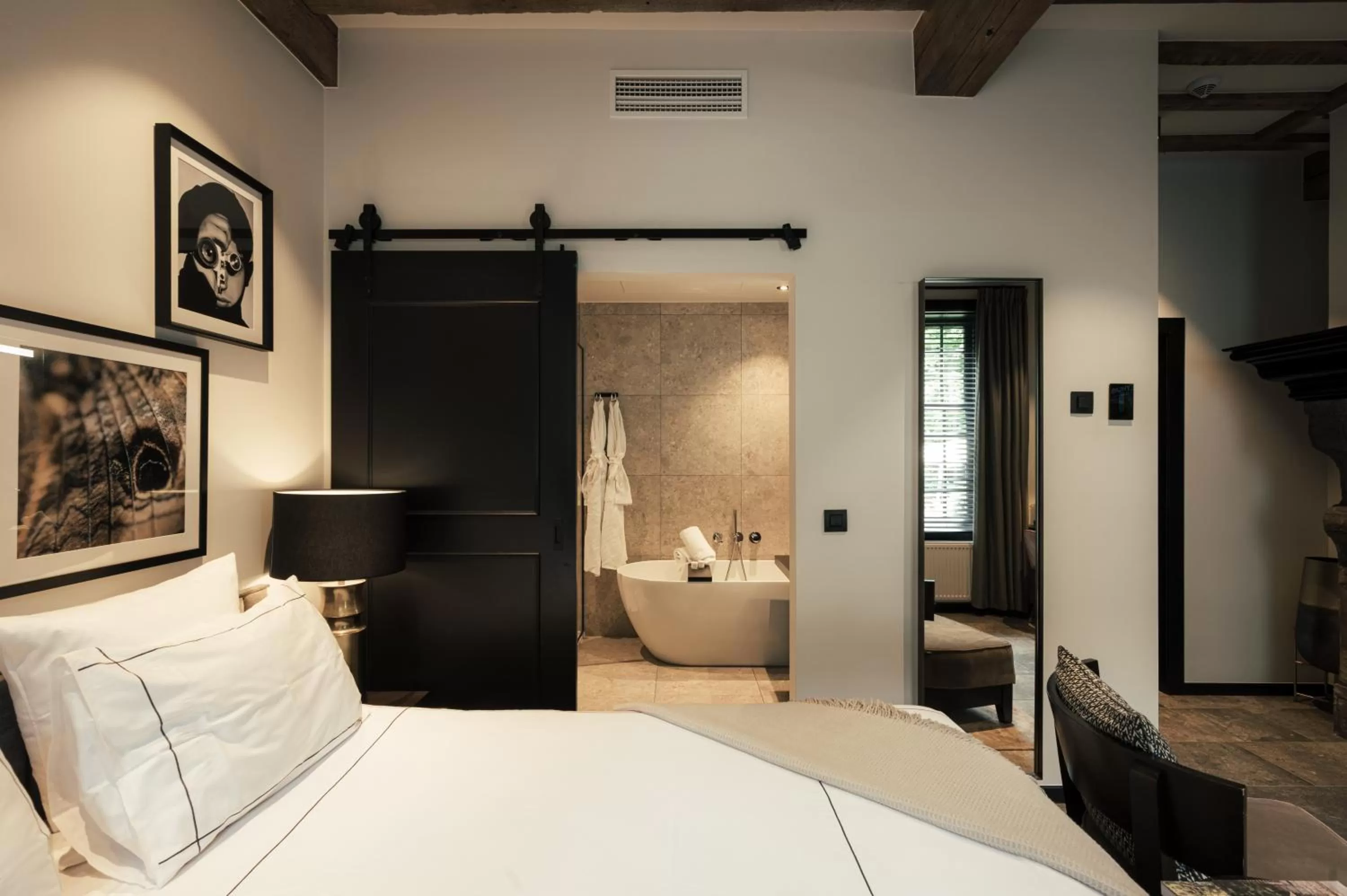 Photo of the whole room, Bed in Boutiquehotel 't Fraeyhuis - adults only