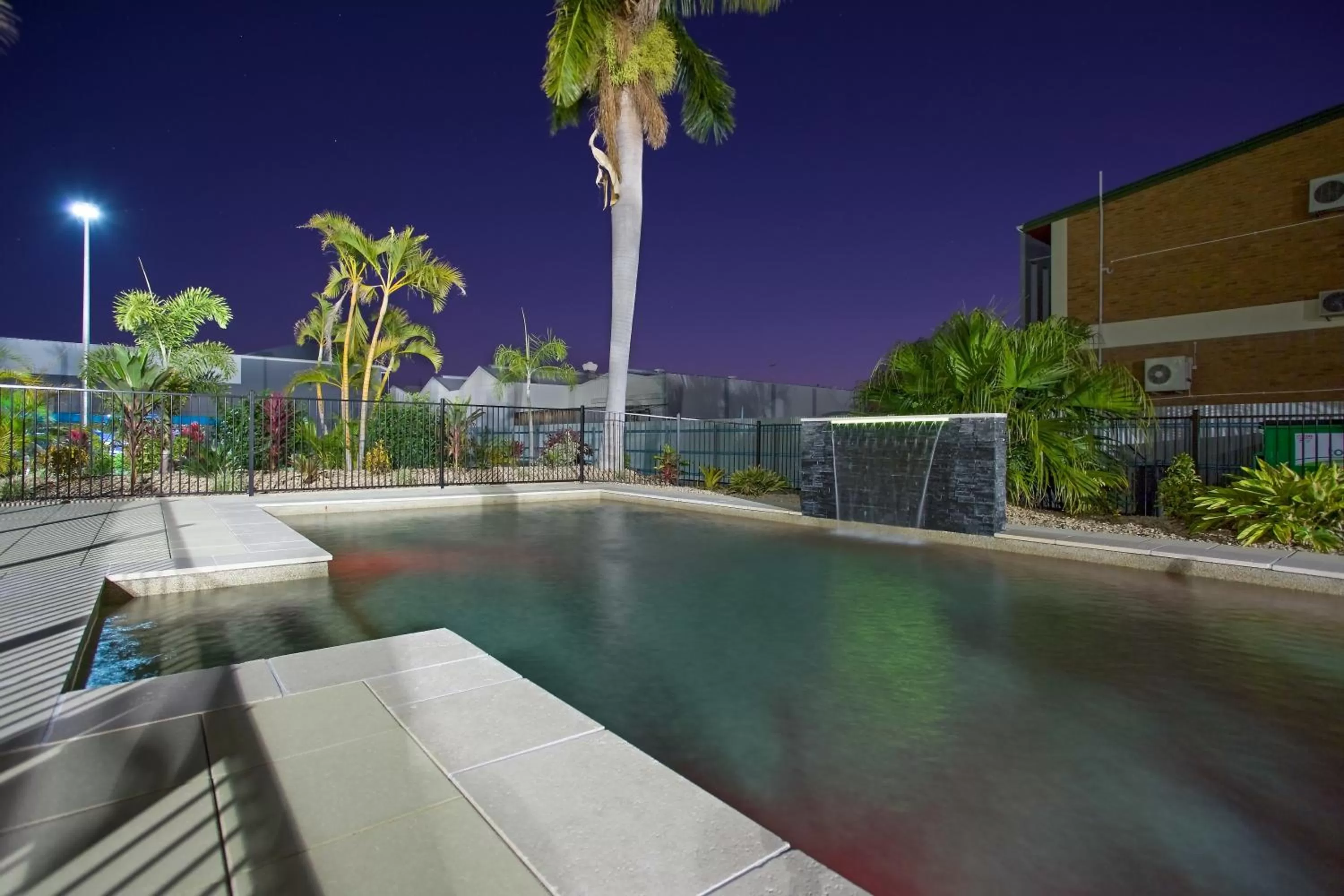 Swimming pool in Quality Hotel Regent Rockhampton