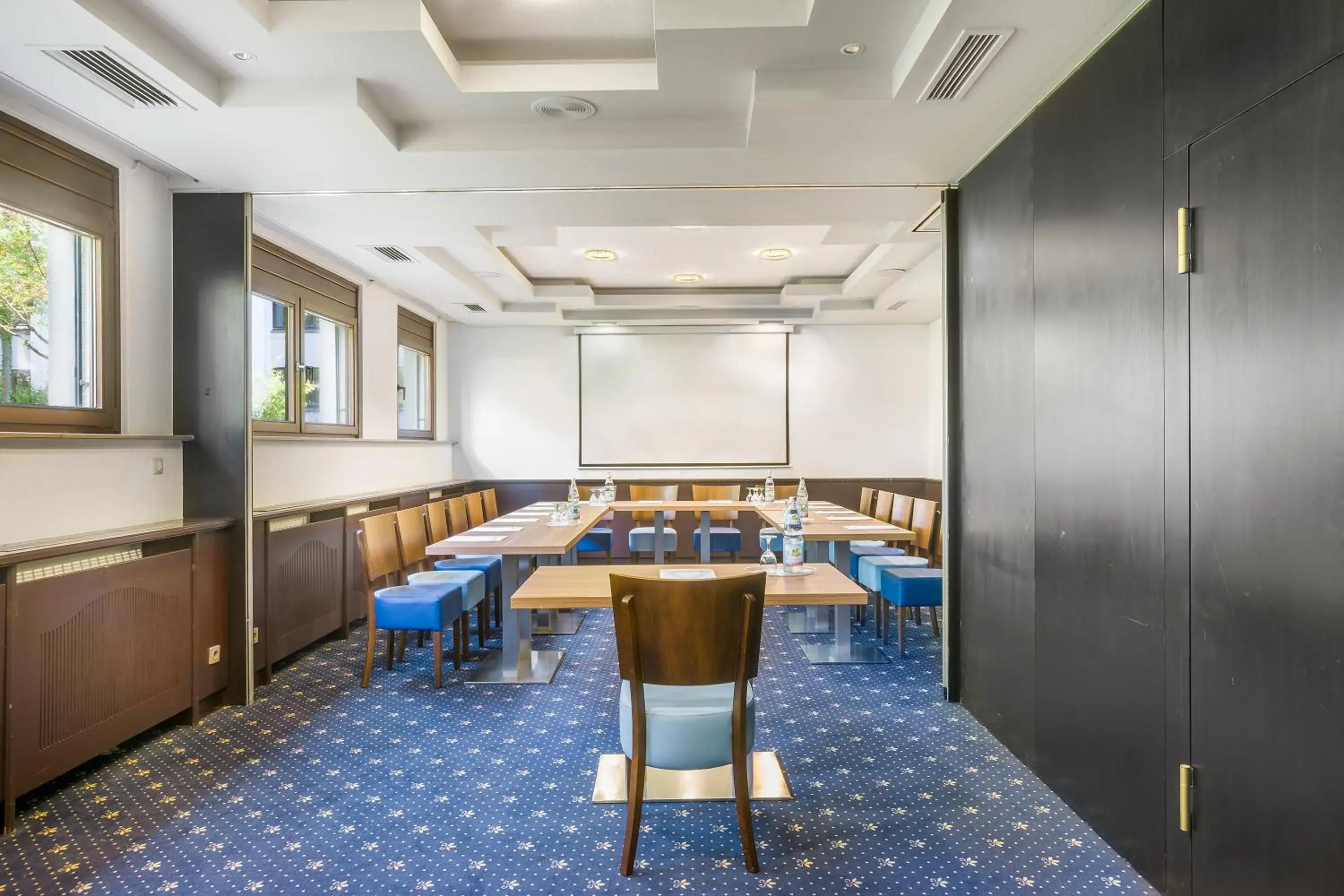 Meeting/conference room in Novum Hotel Rega Stuttgart