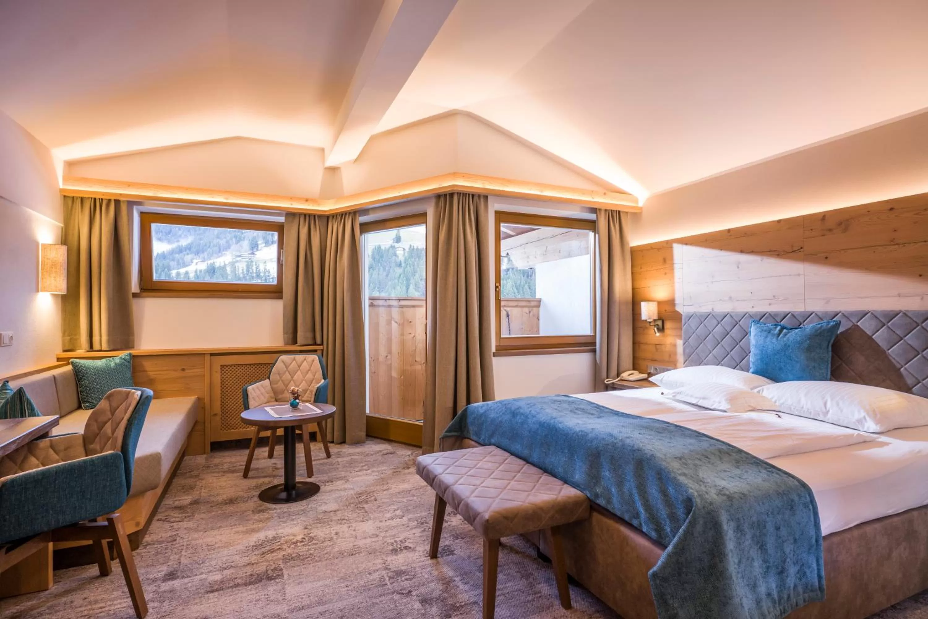 Photo of the whole room, Bed in Hotel Bergkristall