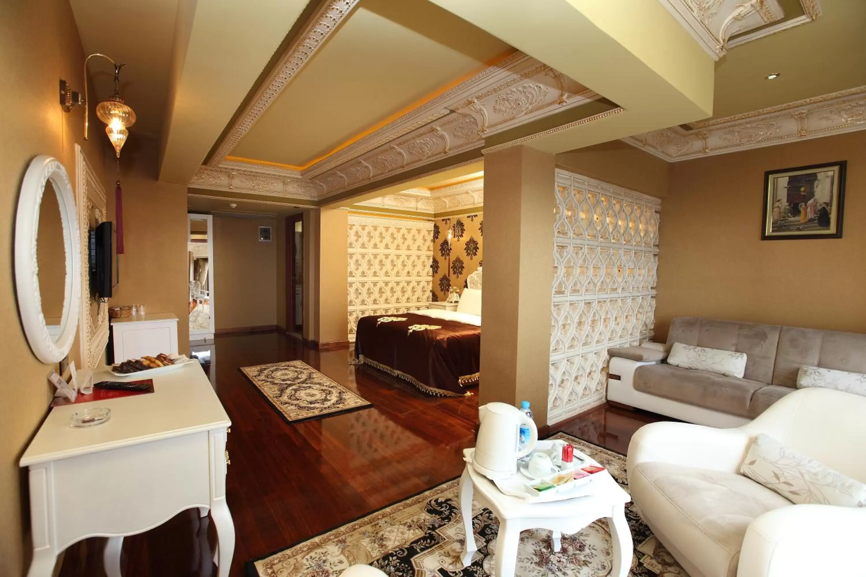 Day, Seating Area in Deluxe Golden Horn Sultanahmet Hotel