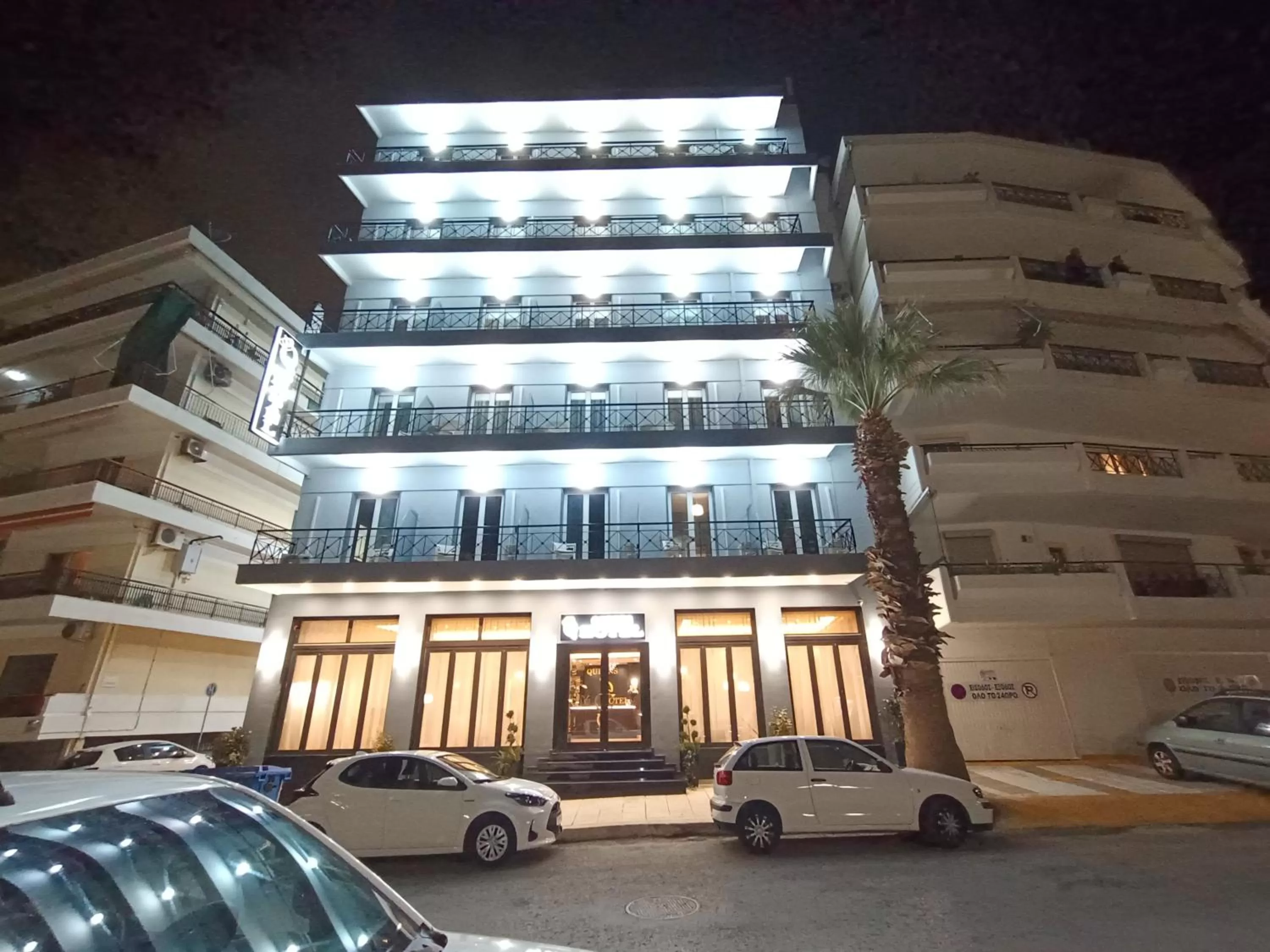 Property building in Queens Leriotis Hotel