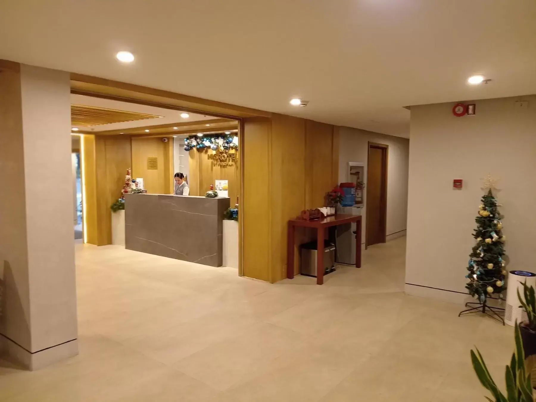 Lobby/Reception in Microtel by Wyndham Baguio
