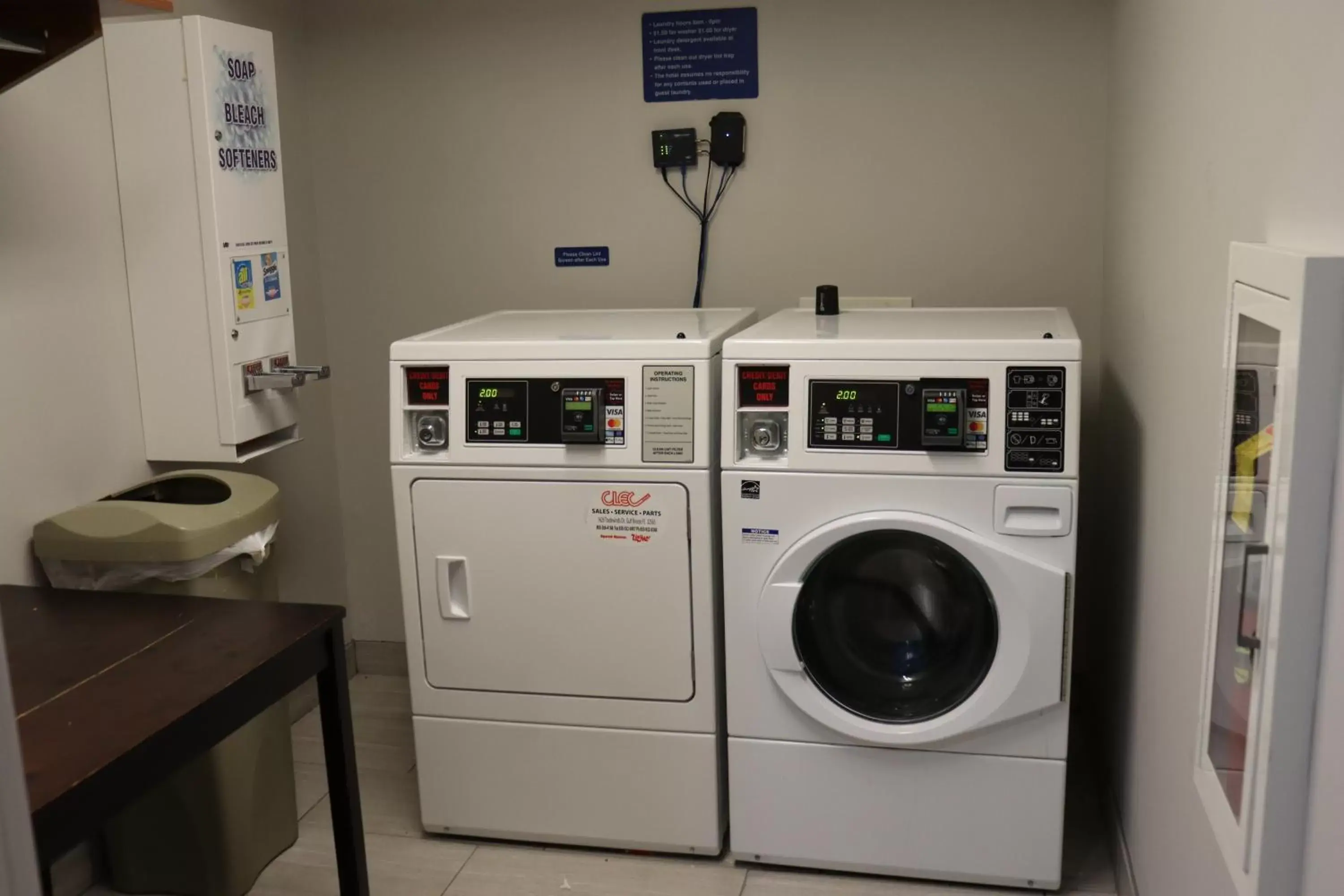 Kitchen/Kitchenette in Microtel Inn & Suites by Wyndham Columbus Near Fort Moore