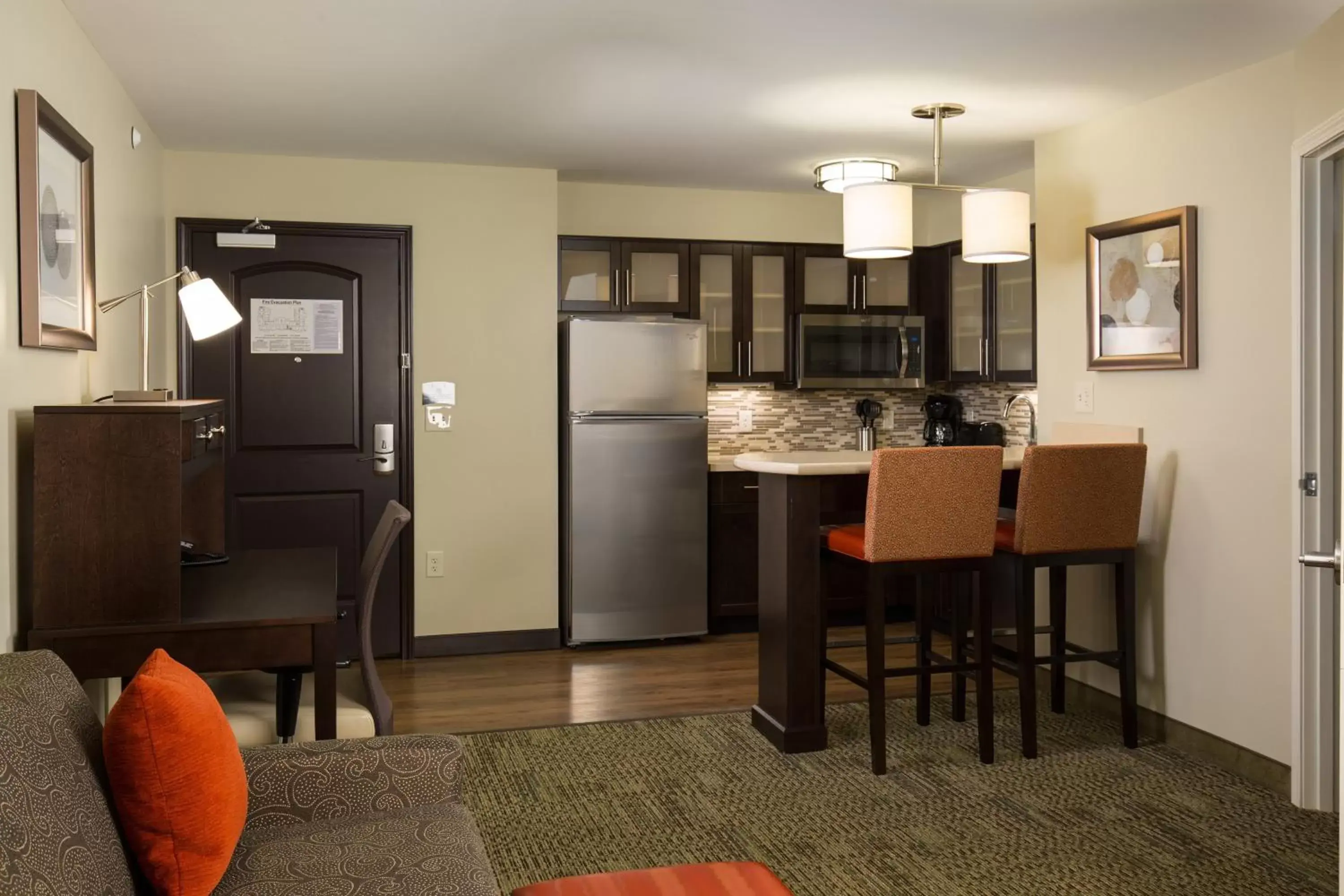 Photo of the whole room, Kitchen/Kitchenette in Staybridge Suites - Columbus Polaris, an IHG Hotel