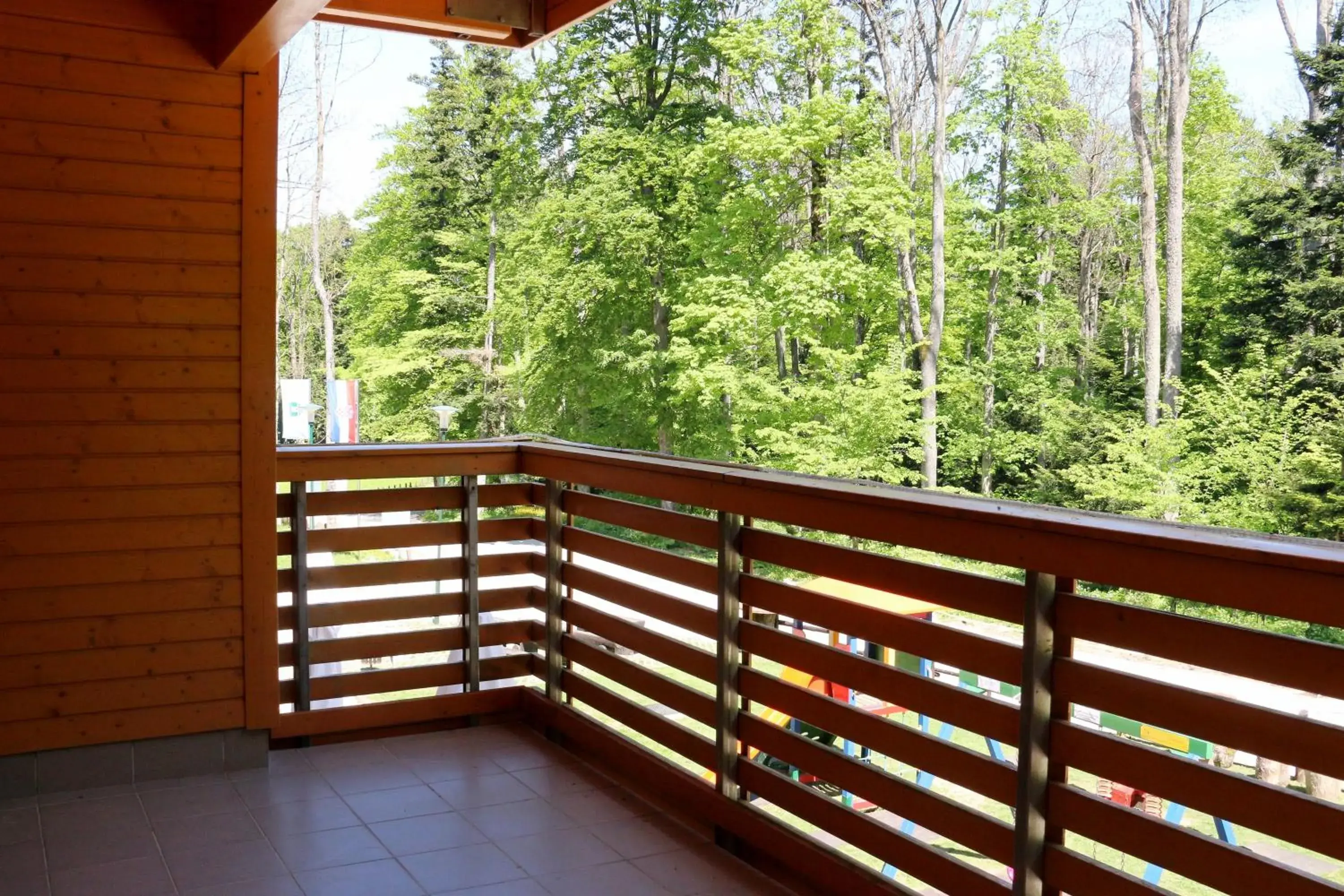 Spring, Balcony/Terrace in Aparthotel Snjezna Kraljica