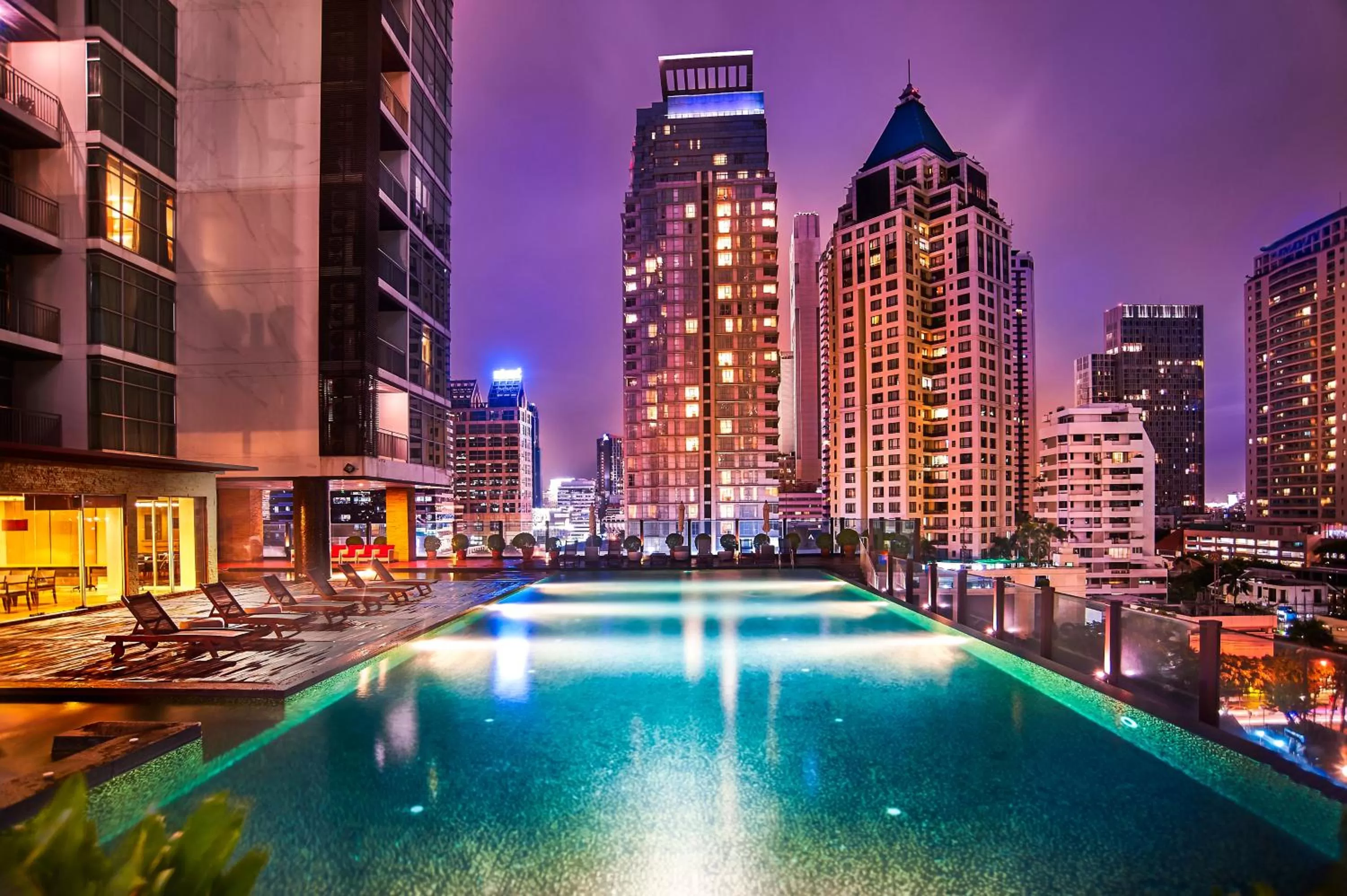 Night in Urbana Sathorn Hotel, Bangkok