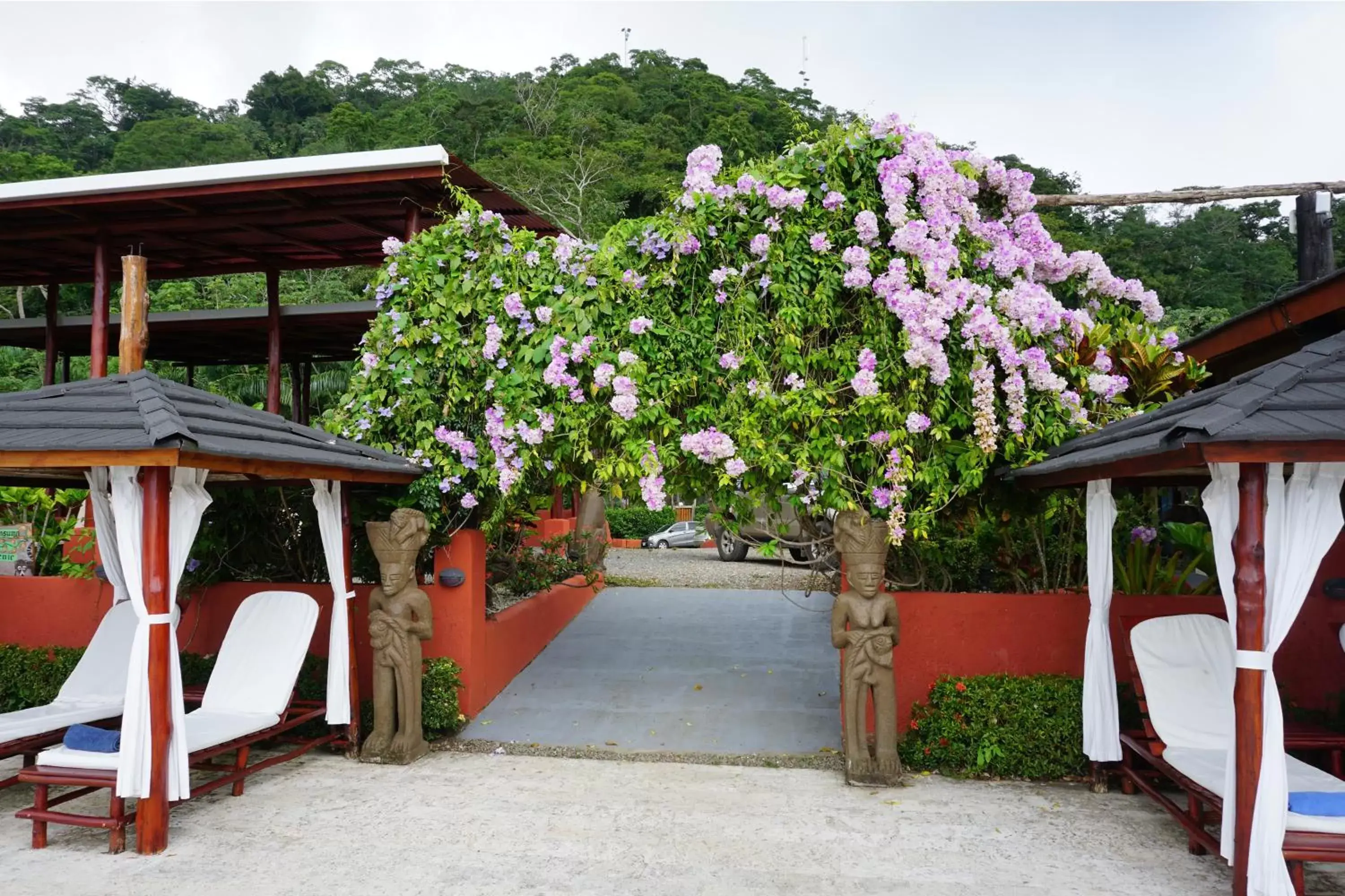 Garden in Eco Boutique Hotel Vista Las Islas Reserva Natural