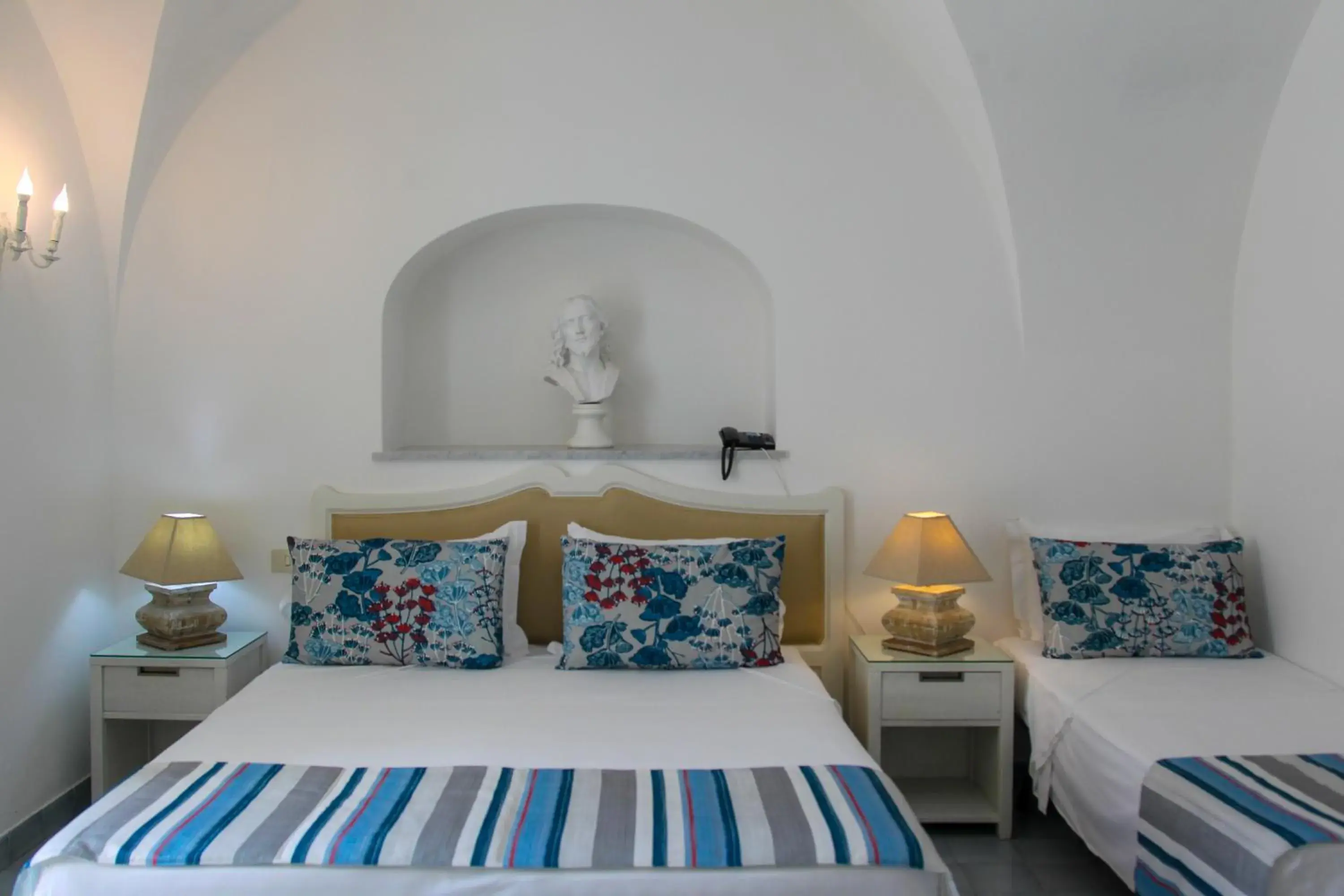 Bed in Hotel San Felice