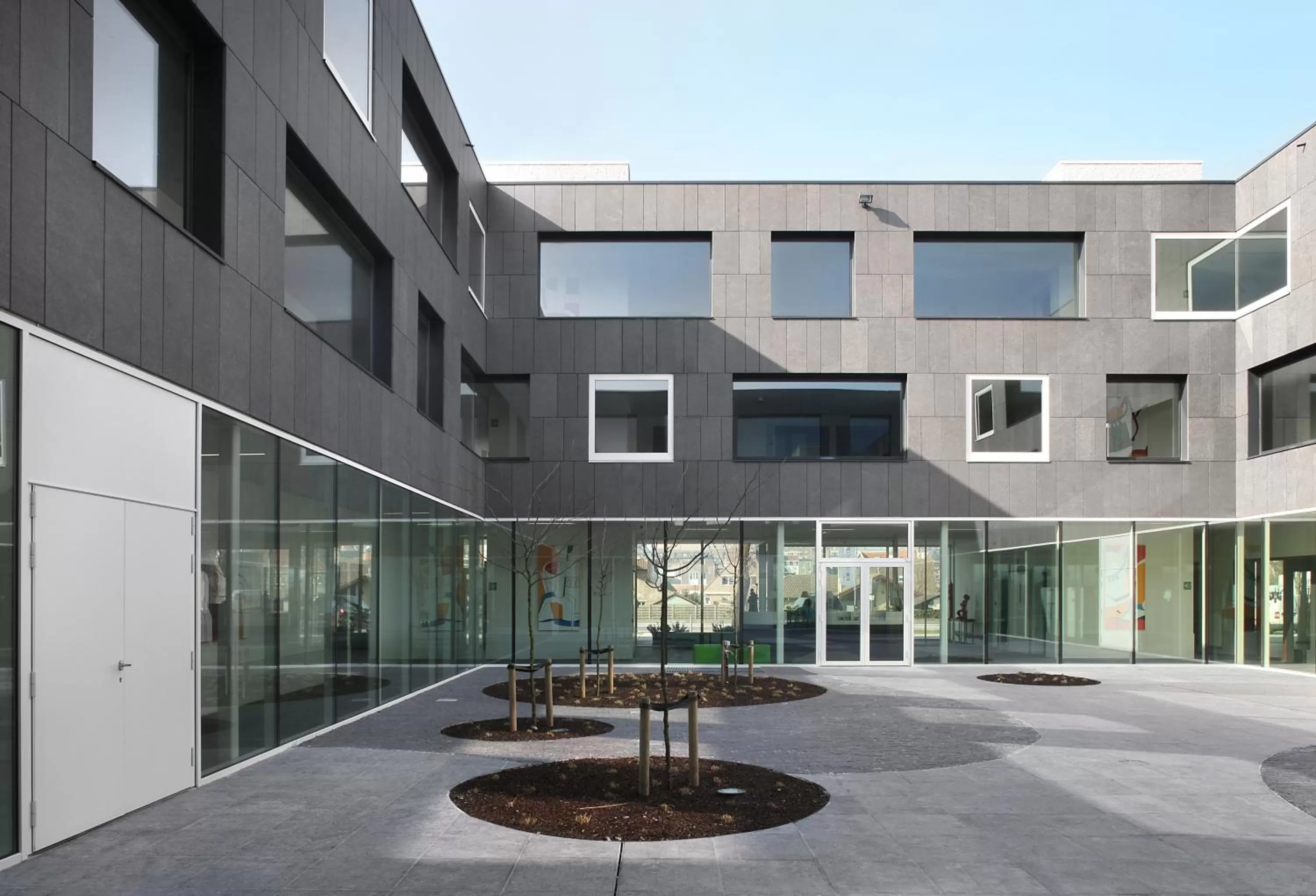 Patio in Hotel Middelpunt - Gratis Parking - Ontbijt inbegrepen! Nieuwjaarsbrunch 01 januari