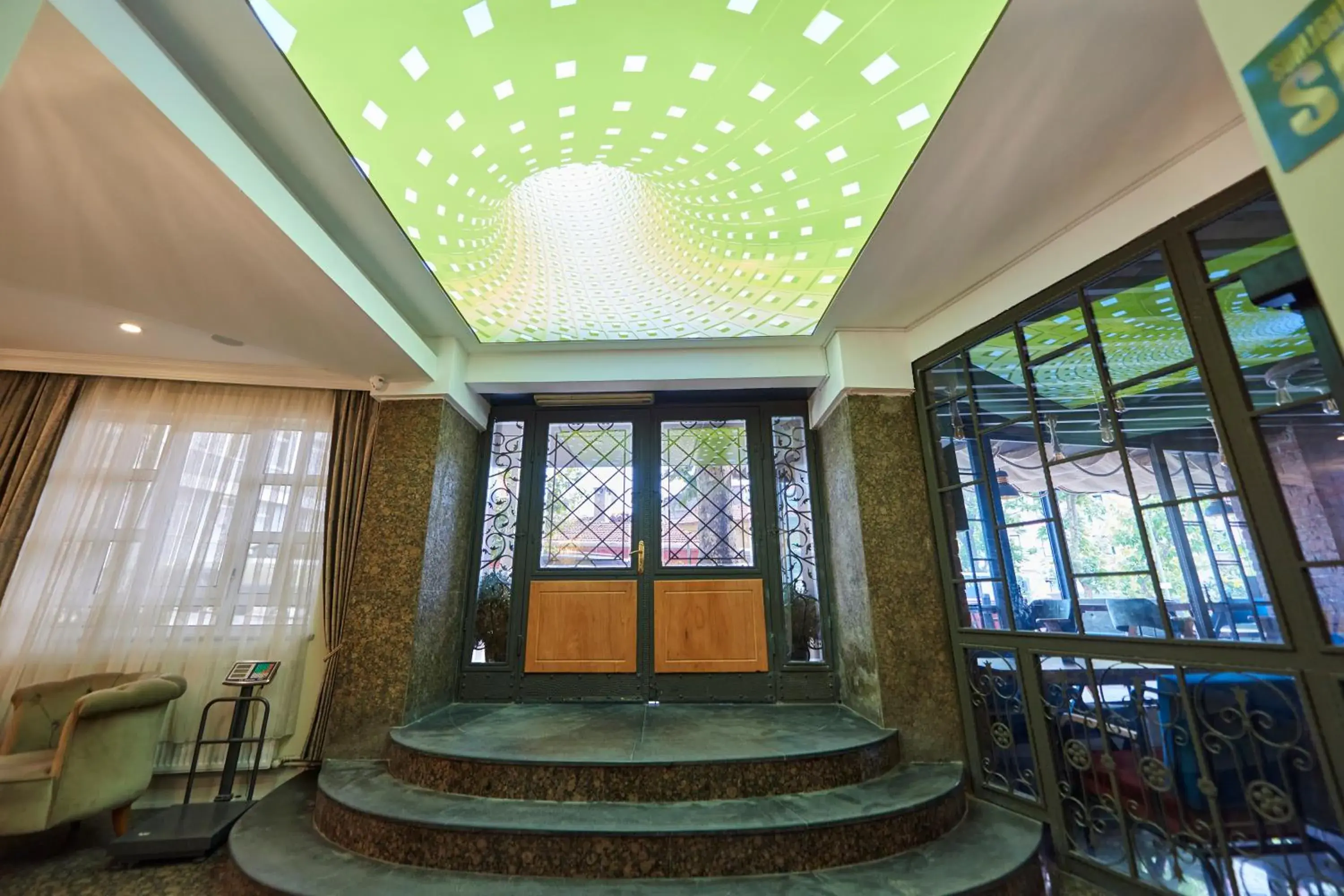 Lobby or reception in Sunlight Hotel & SPA