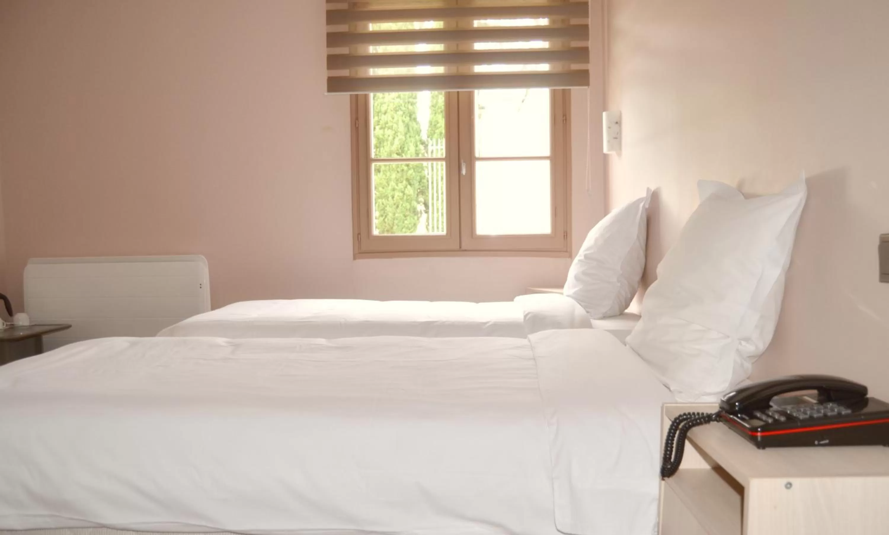 Bed in Logis Hotels - Château Saint Marcel