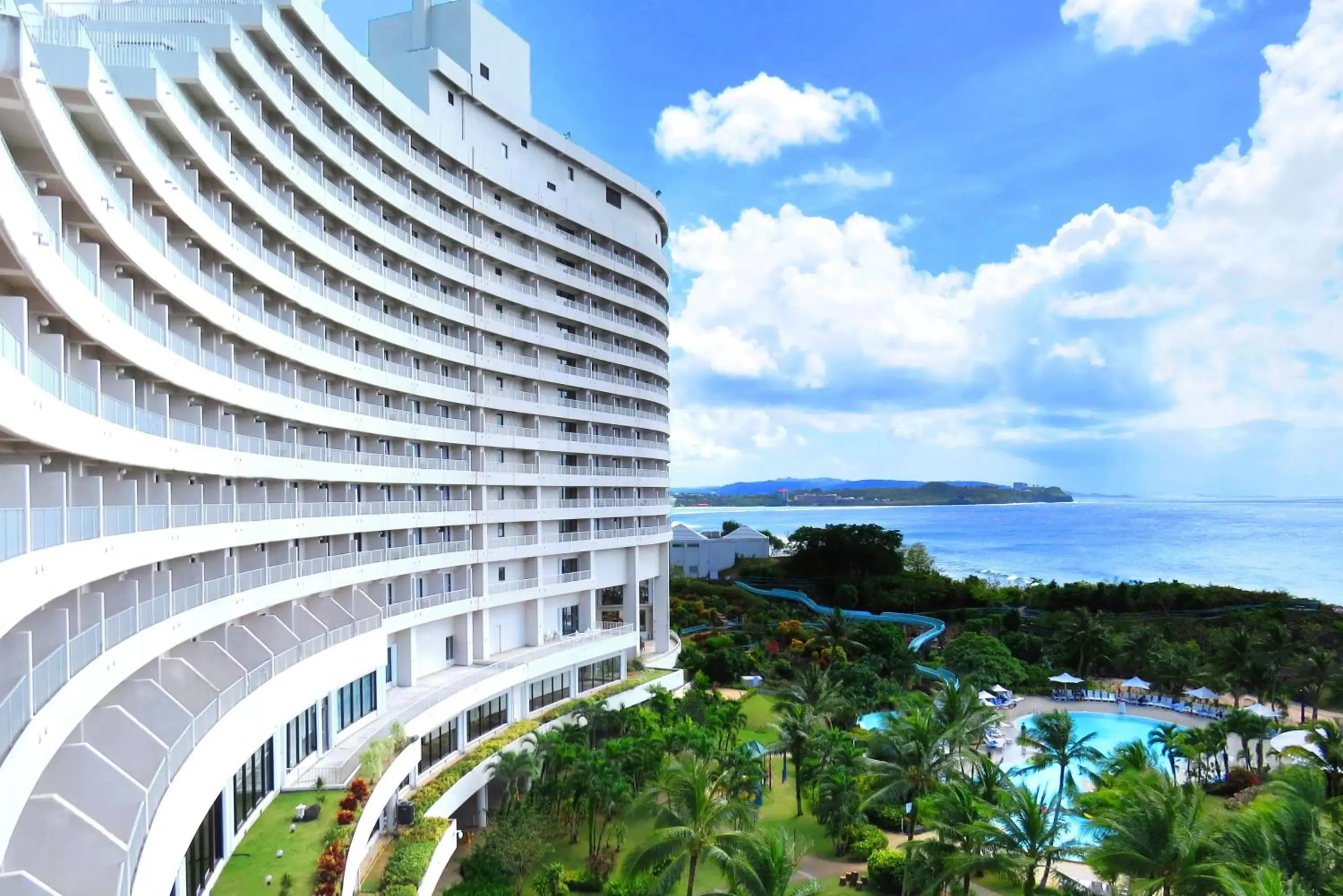 Property building in Hotel Nikko Guam