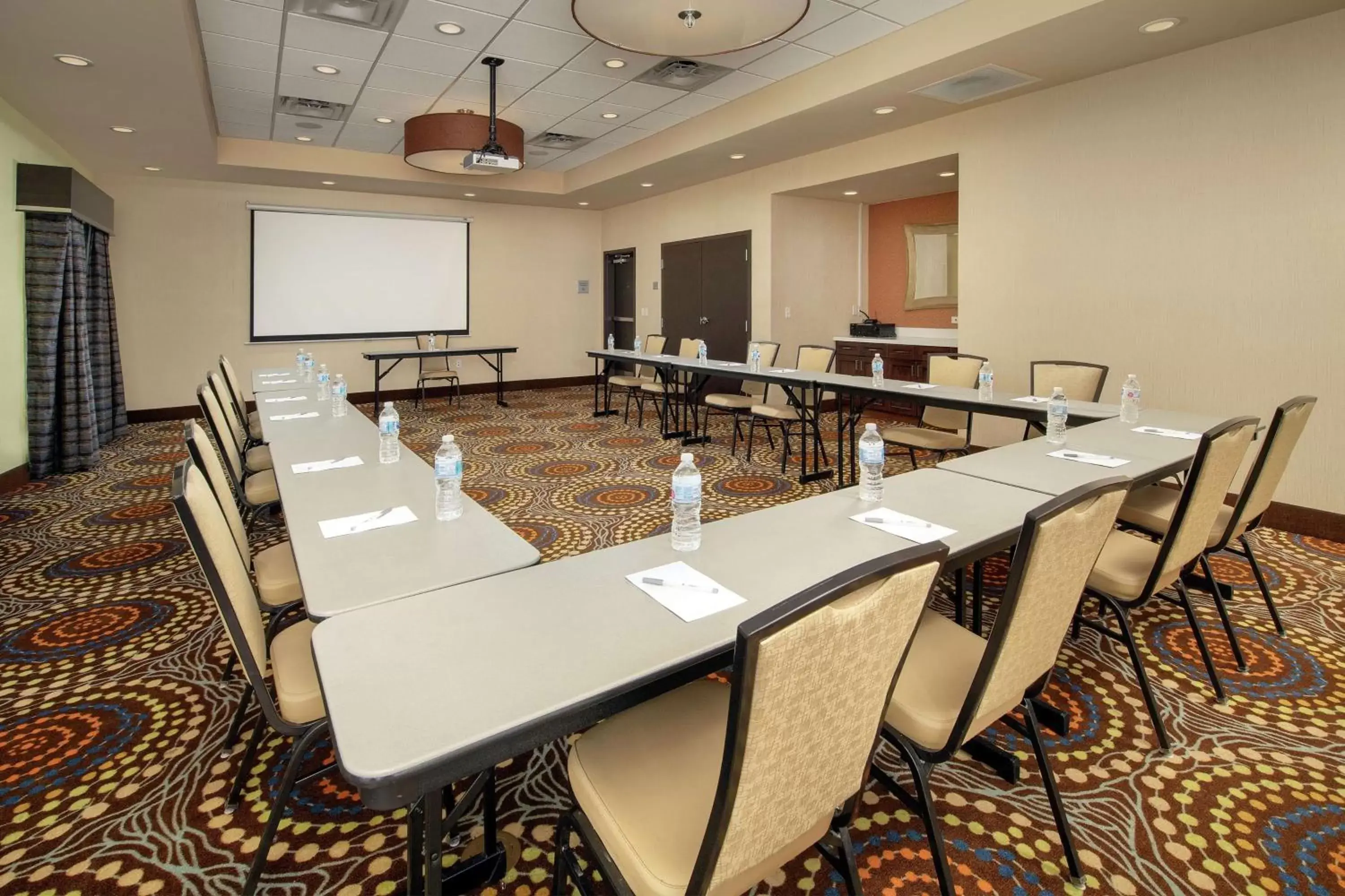Meeting/conference room in Hampton Inn & Suites El Paso/East