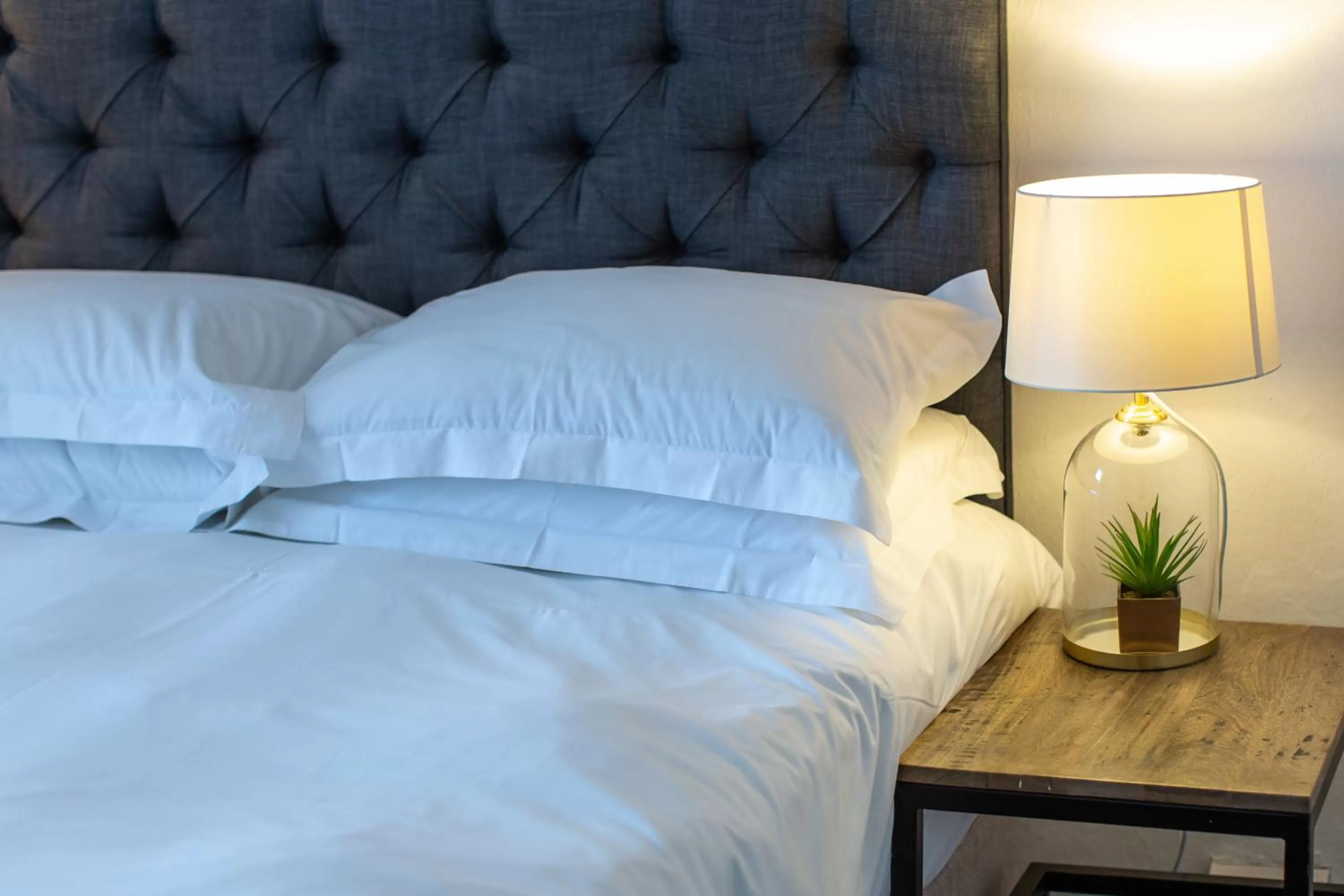 Bedroom, Bed in Lyme Townhouse