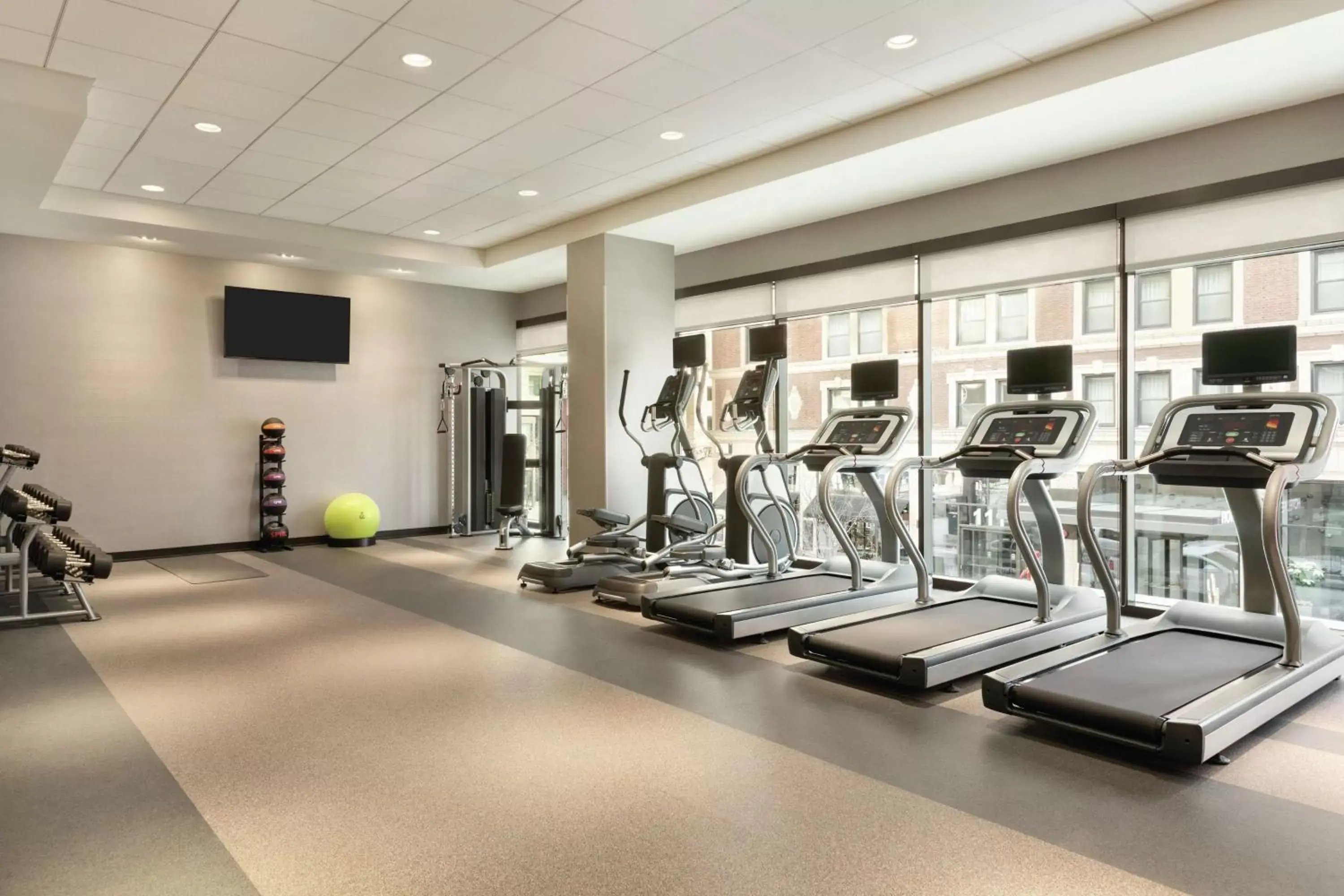 Fitness centre/facilities, Fitness Center/Facilities in Home2 Suites By Hilton Chicago River North