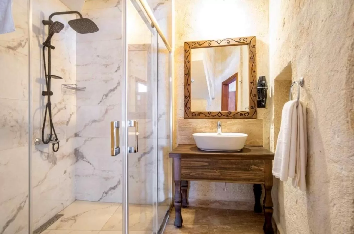 Shower in Uzay Cave Suite Hotel