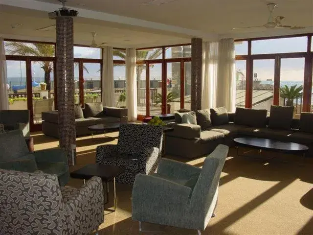 Living room, Lounge/Bar in Portixol Hotel & Restaurant